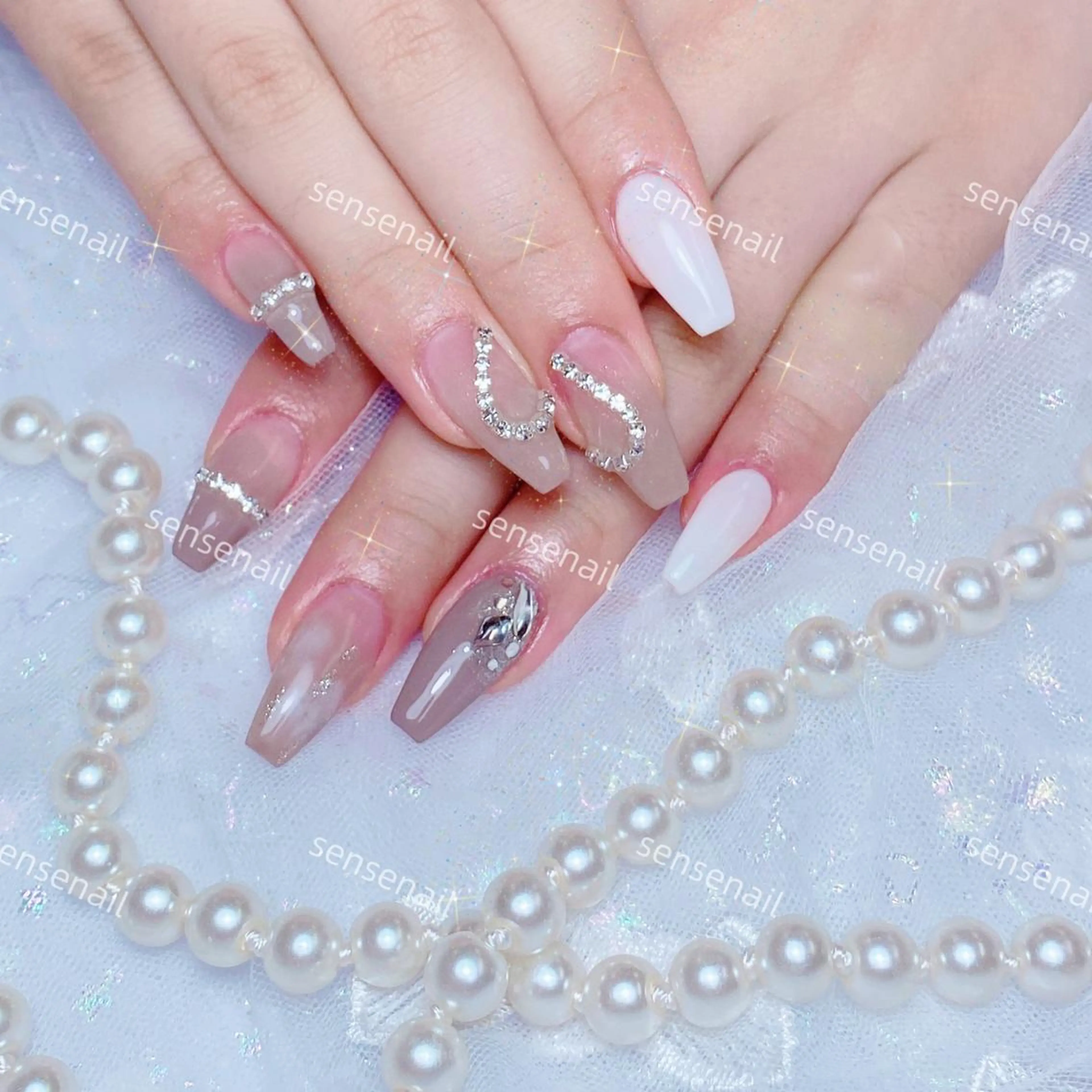 ネイル ハンドネイル ハンドケア Feinn Ink💕のネイルデザイン