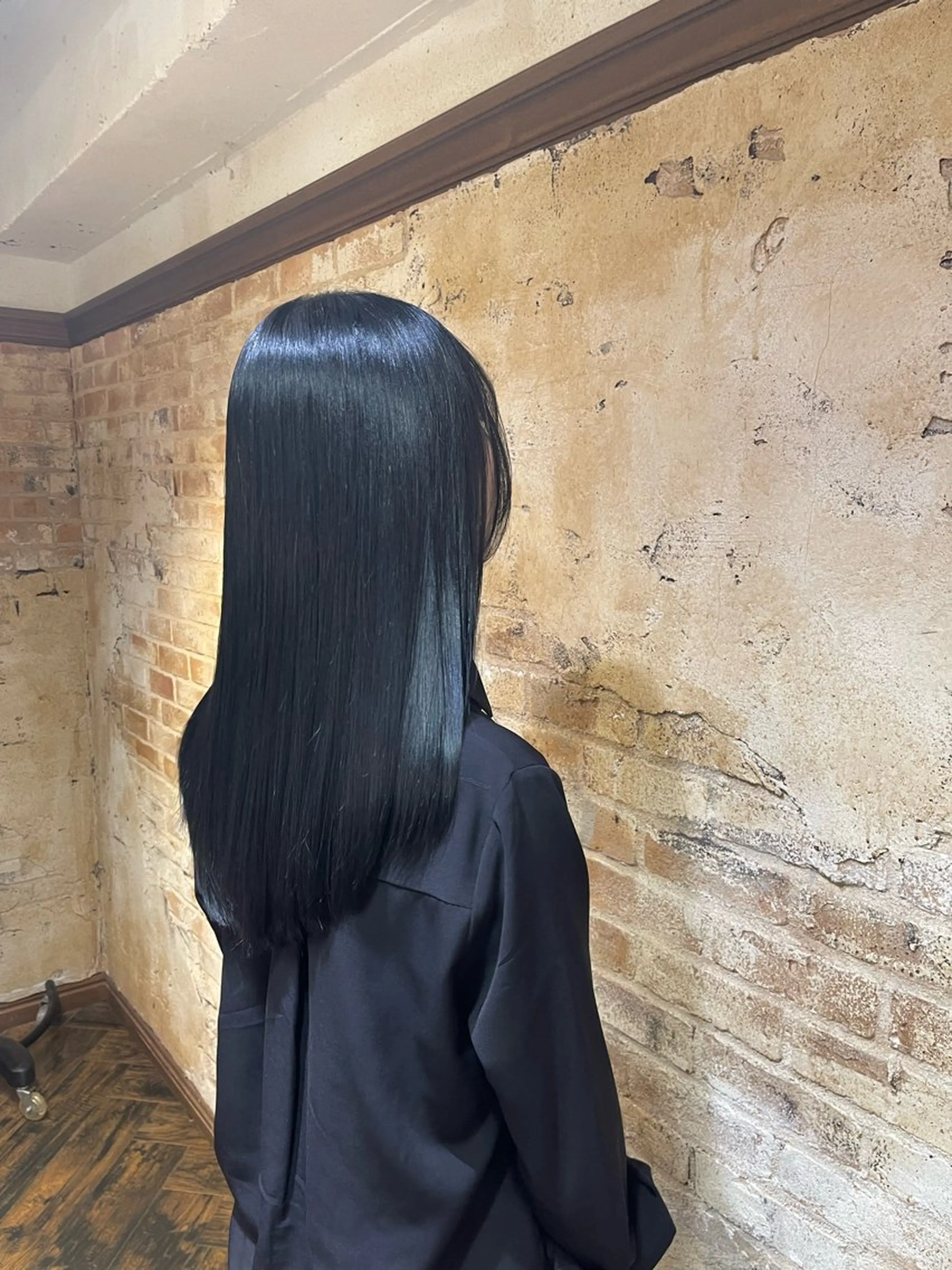 ロング 千代 夏輝のヘアスタイル