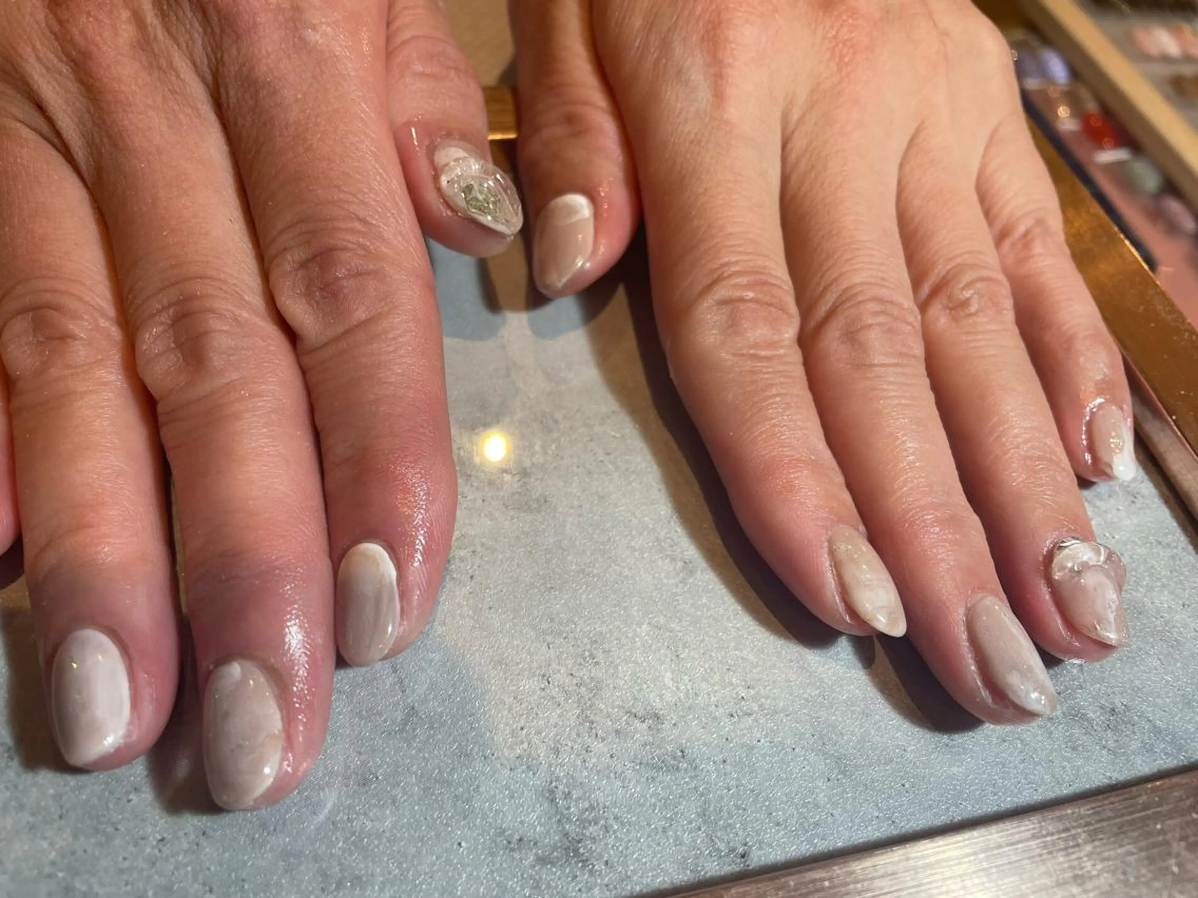ネイル ニュアンスネイル 口コミ5.0 Mizuki.aのネイルデザイン
