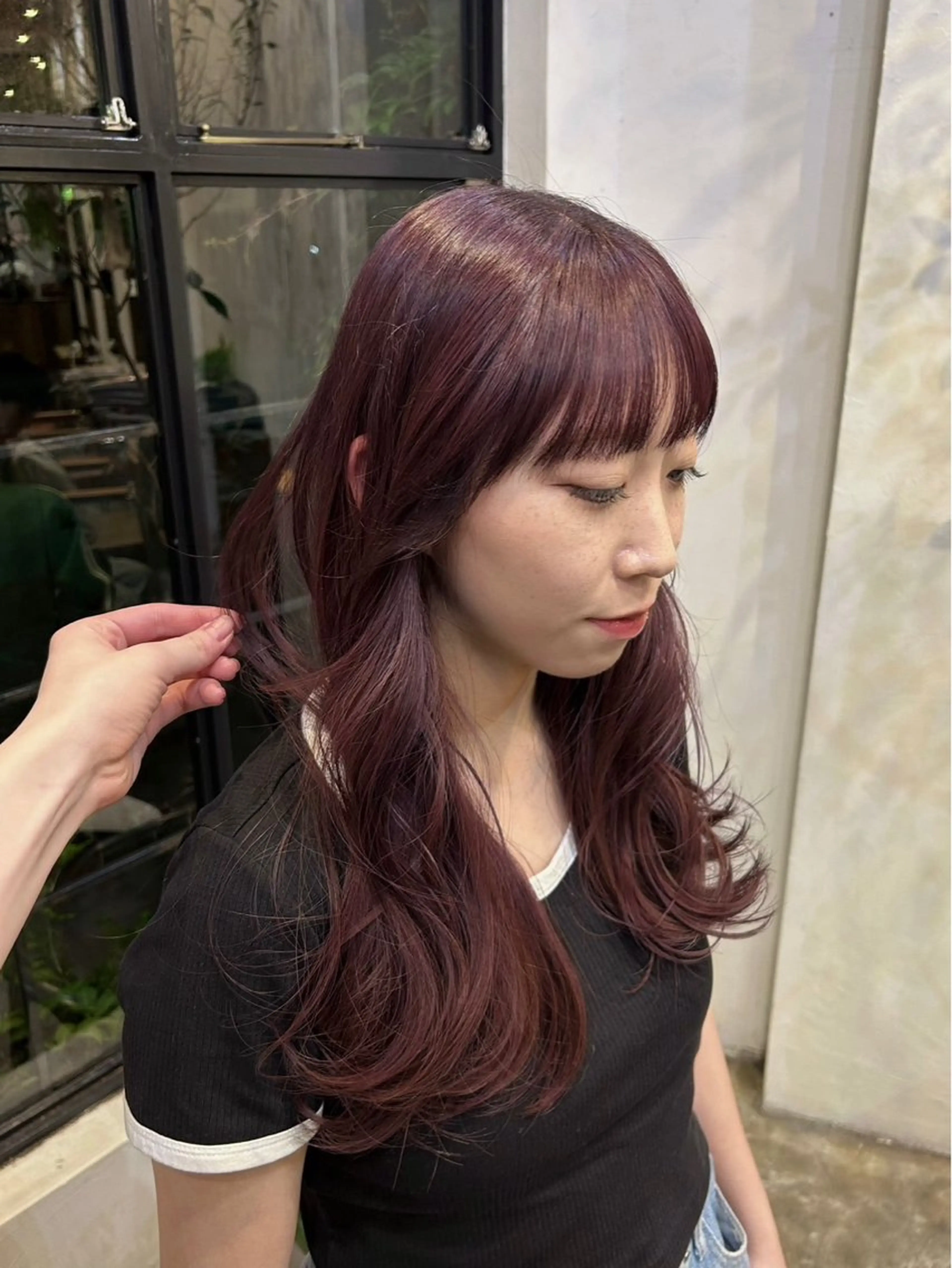 ロング カラー ヘアカラー トリートメント moe /トリートメントのヘアスタイル