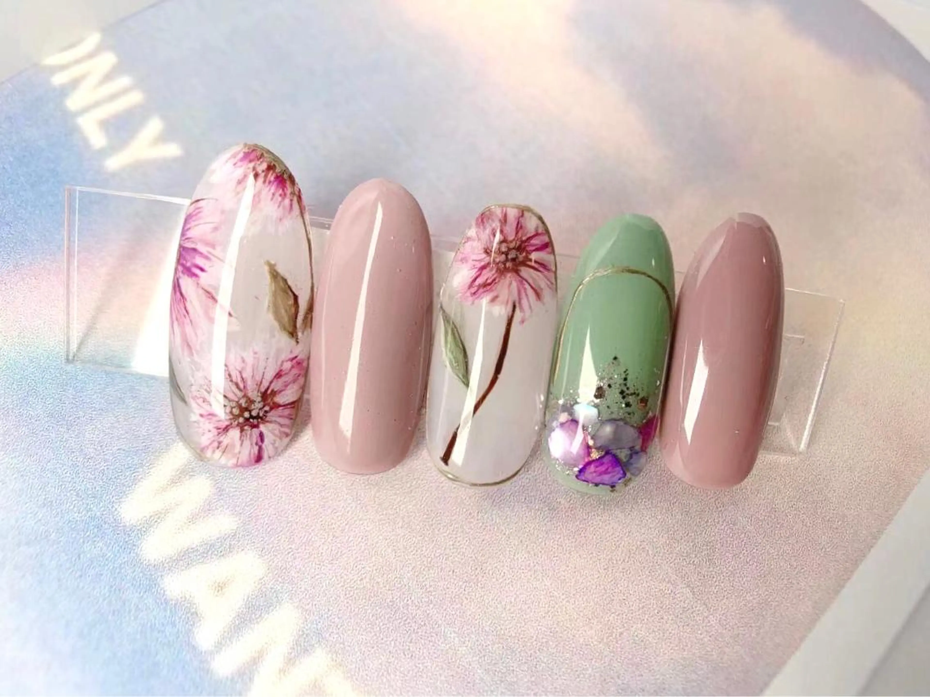 ネイル アートネイル フラワーネイル 春ネイル MiKi Nai池袋 長さだし得意のネイルデザイン