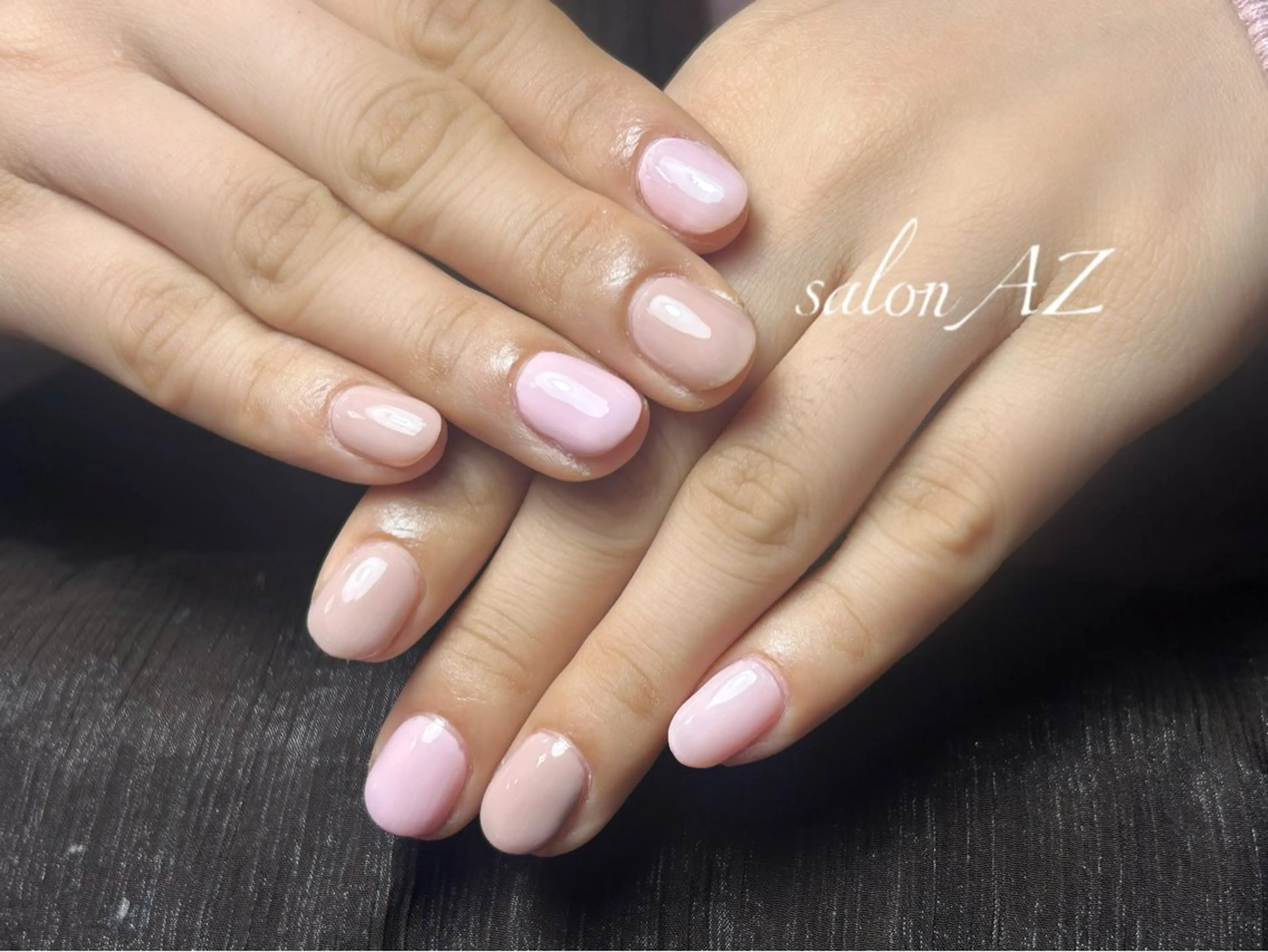 ネイル アートネイル フットネイル フレンチネイル マグネットネイル 持ち込み ハンドネイル salonAZ Miaのネイルデザイン