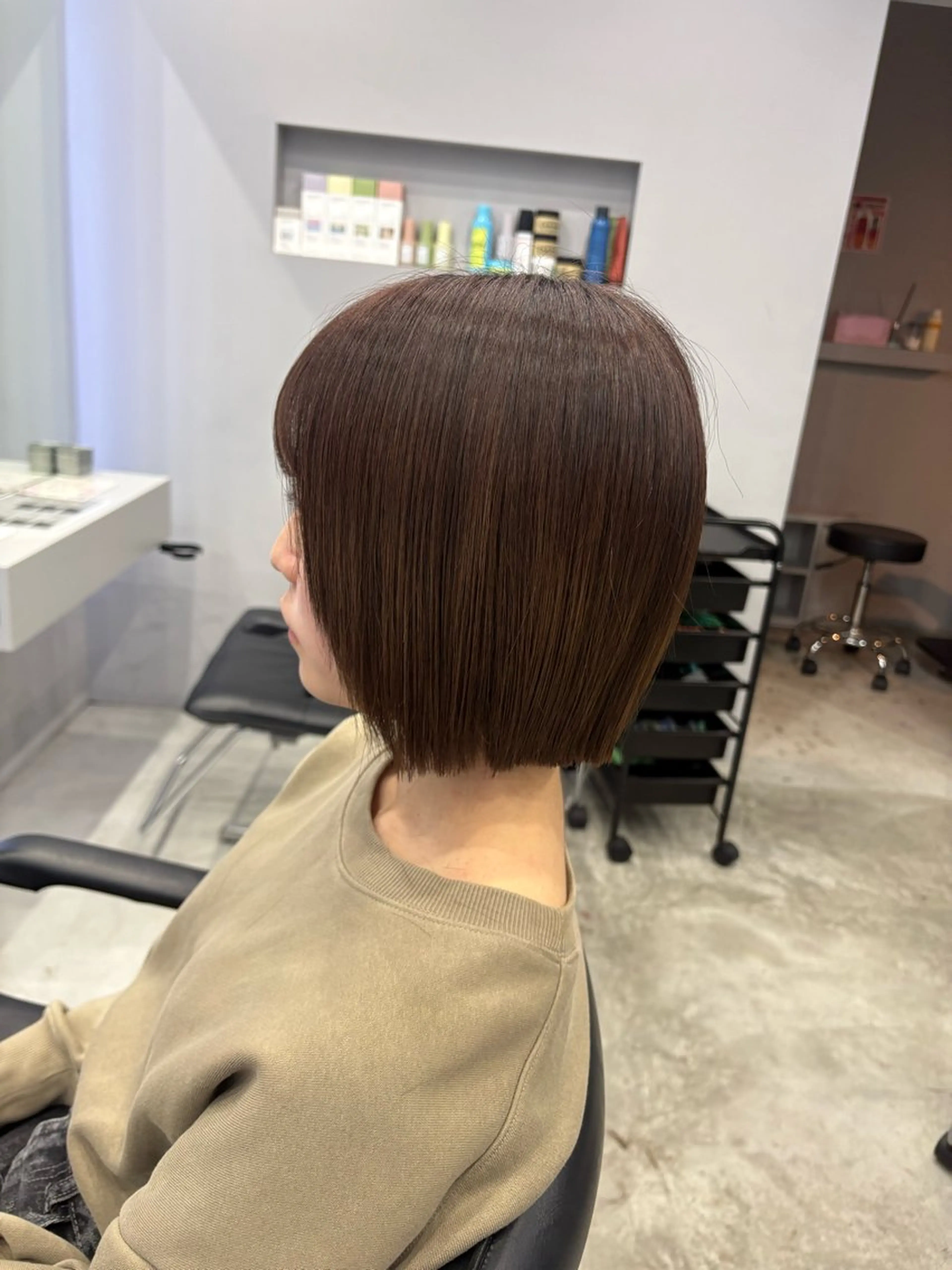ミディアム 南桑 由芽のヘアスタイル