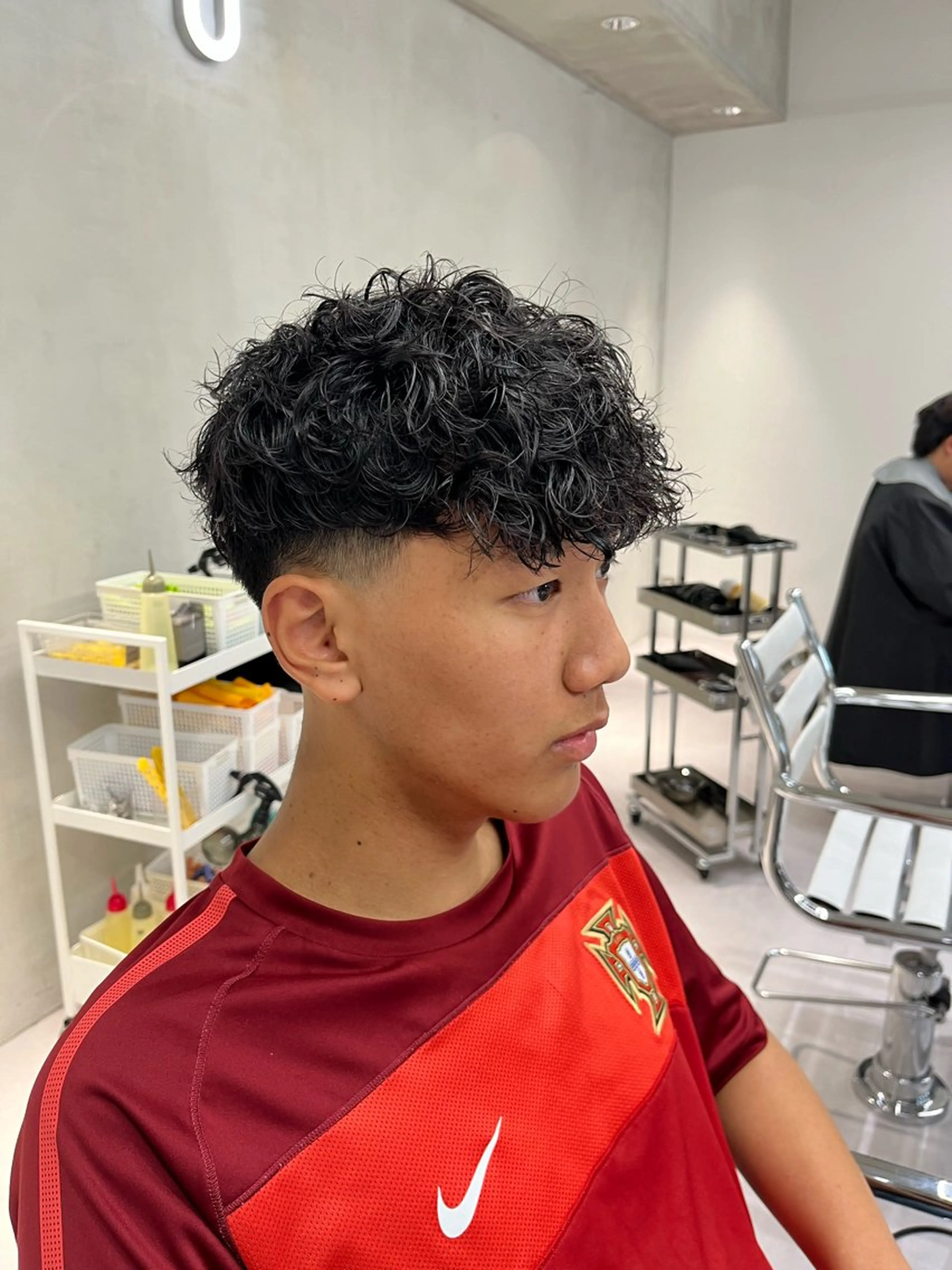 ショート パーマ メンズ ⚡メンズパーマフ ェードカットTomyのヘアスタイル