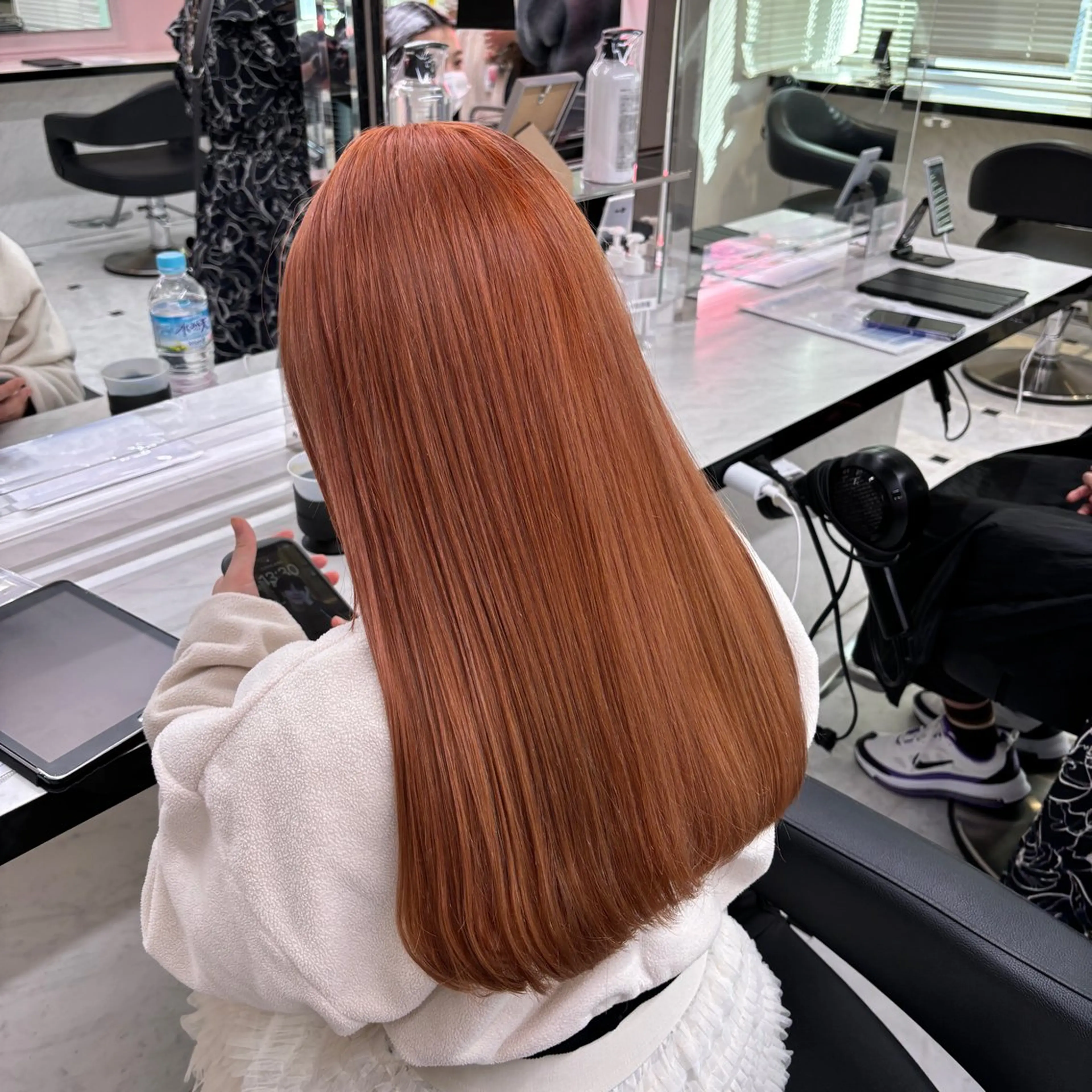 ロング カラー ブリーチ ダブルカラー オレンジ 💙ハイトーン韓国風 色白ヘア💙manaのヘアスタイル