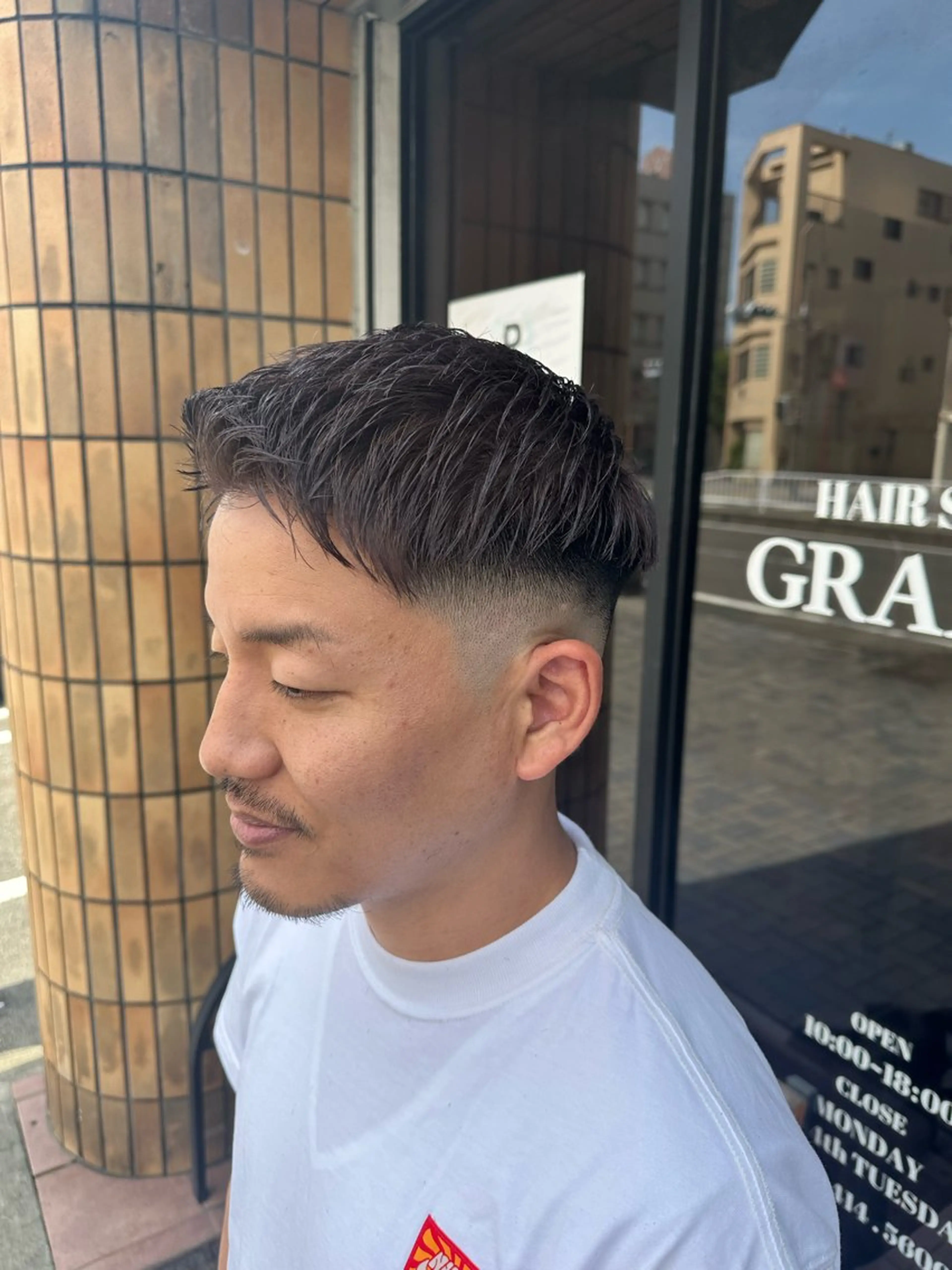 カラー メンズ メンズブリーチ フェードカット ブリーチ カット ヘアカラー ハヤシカズキ/カラー ✂/メンズパーマのヘアスタイル