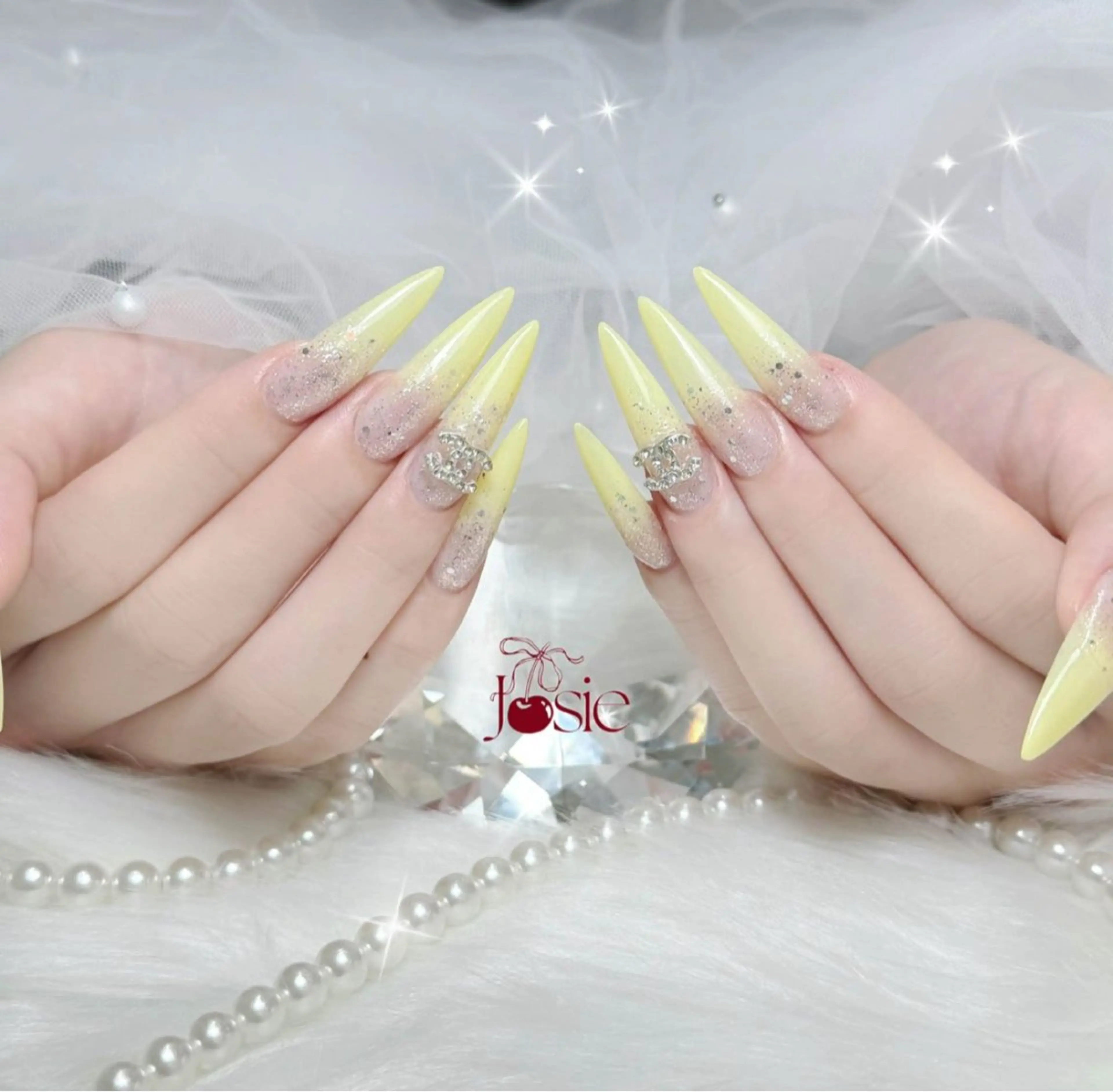カラー グラデーションカラー ピンクカラー ハンドネイル AIN Nailのネイルデザイン