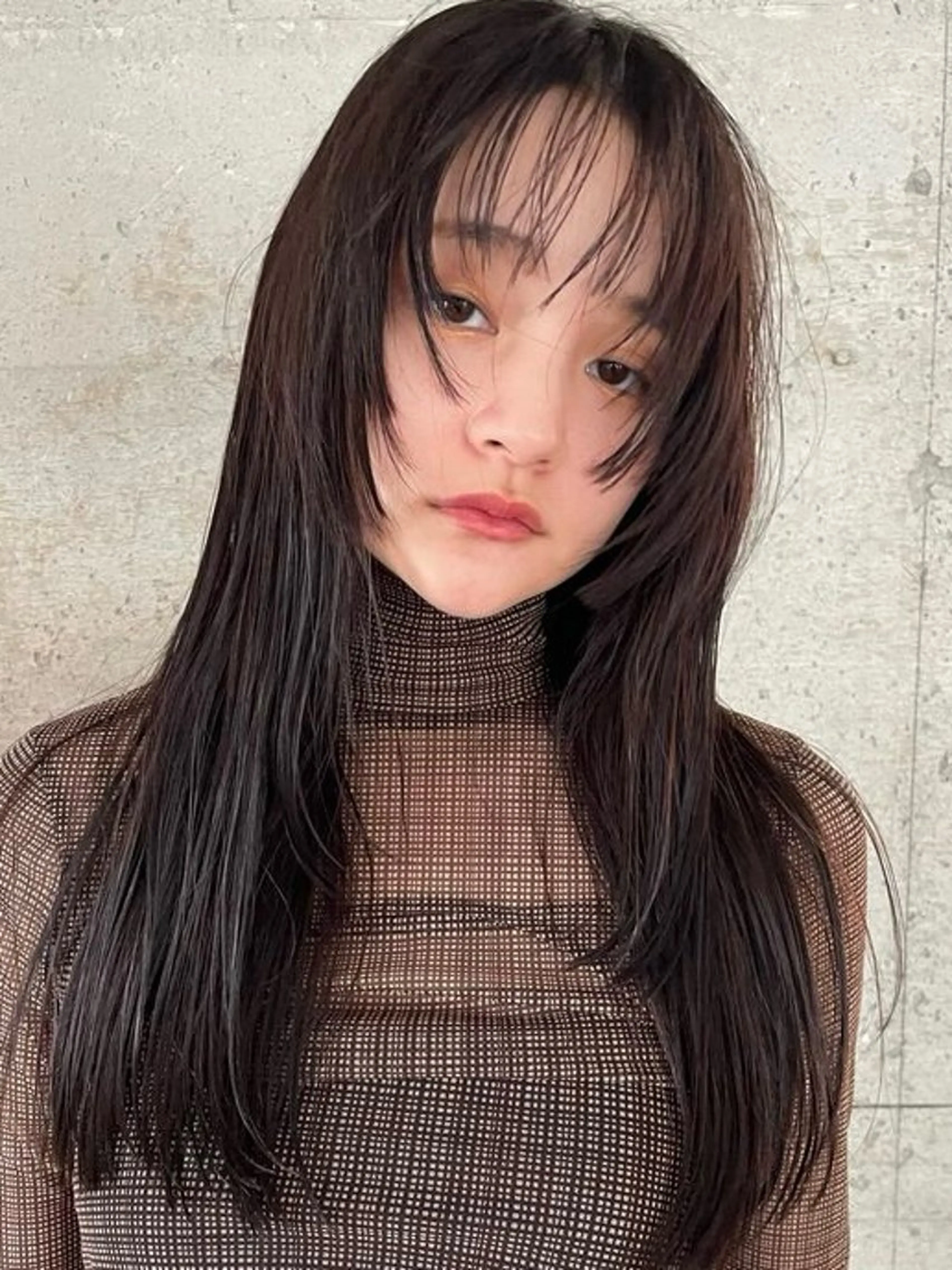 ロング ひなこ / 艶カラーのヘアスタイル