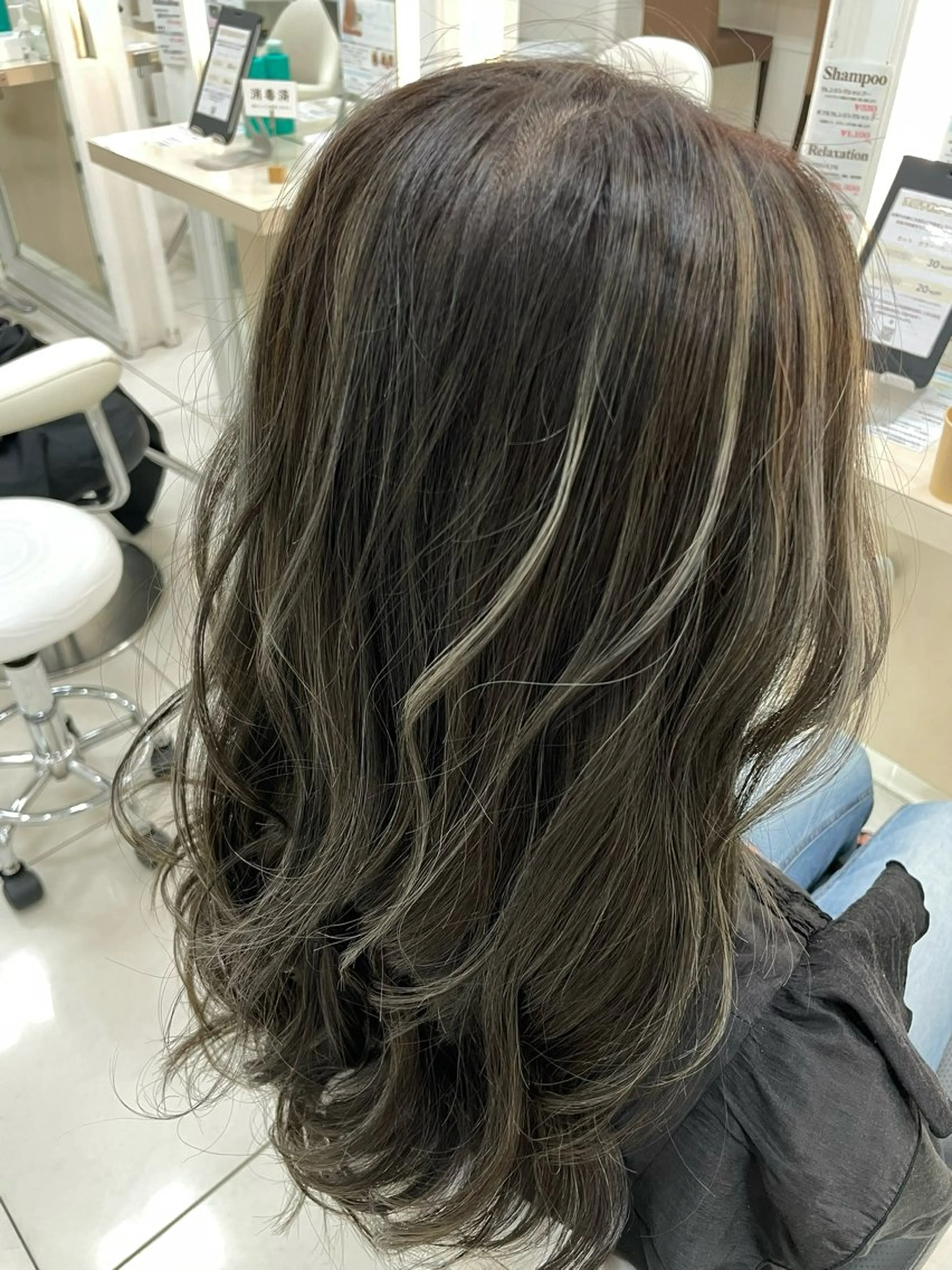 カラー ✨カラー特化髪質改善 稲吉✨のヘアスタイル