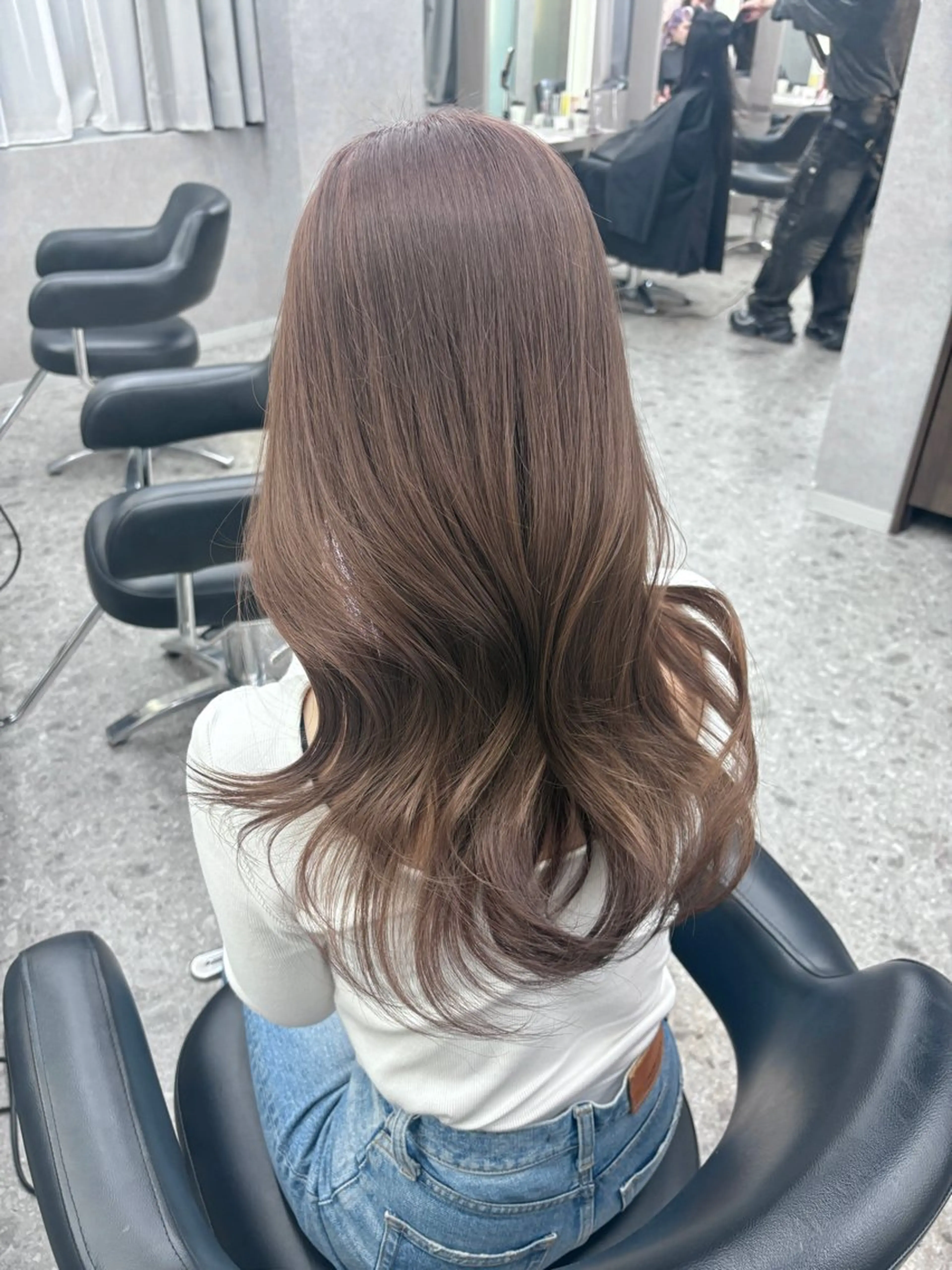 ロング カラー ベージュカラー ブリーチ ブラウンカラー ダブルカラー ヘーゼル ヘアカラー 家村 茉由のヘアスタイル