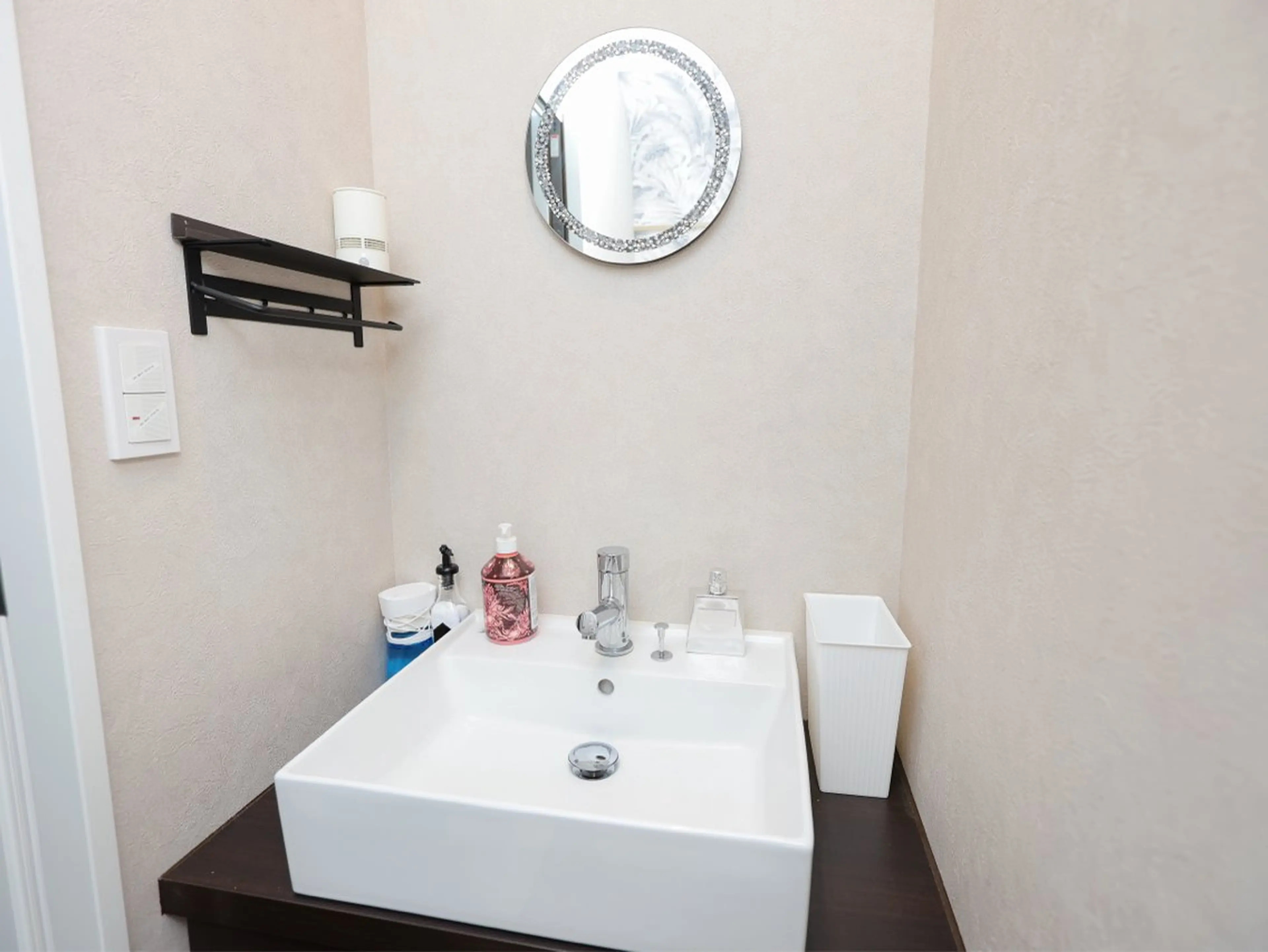 メンズ Mens Total Beauty CHEST(チェスト)所属・腰、肩こり、脱毛、眉 メンズ専門チェストのエステ・リラクイメージ