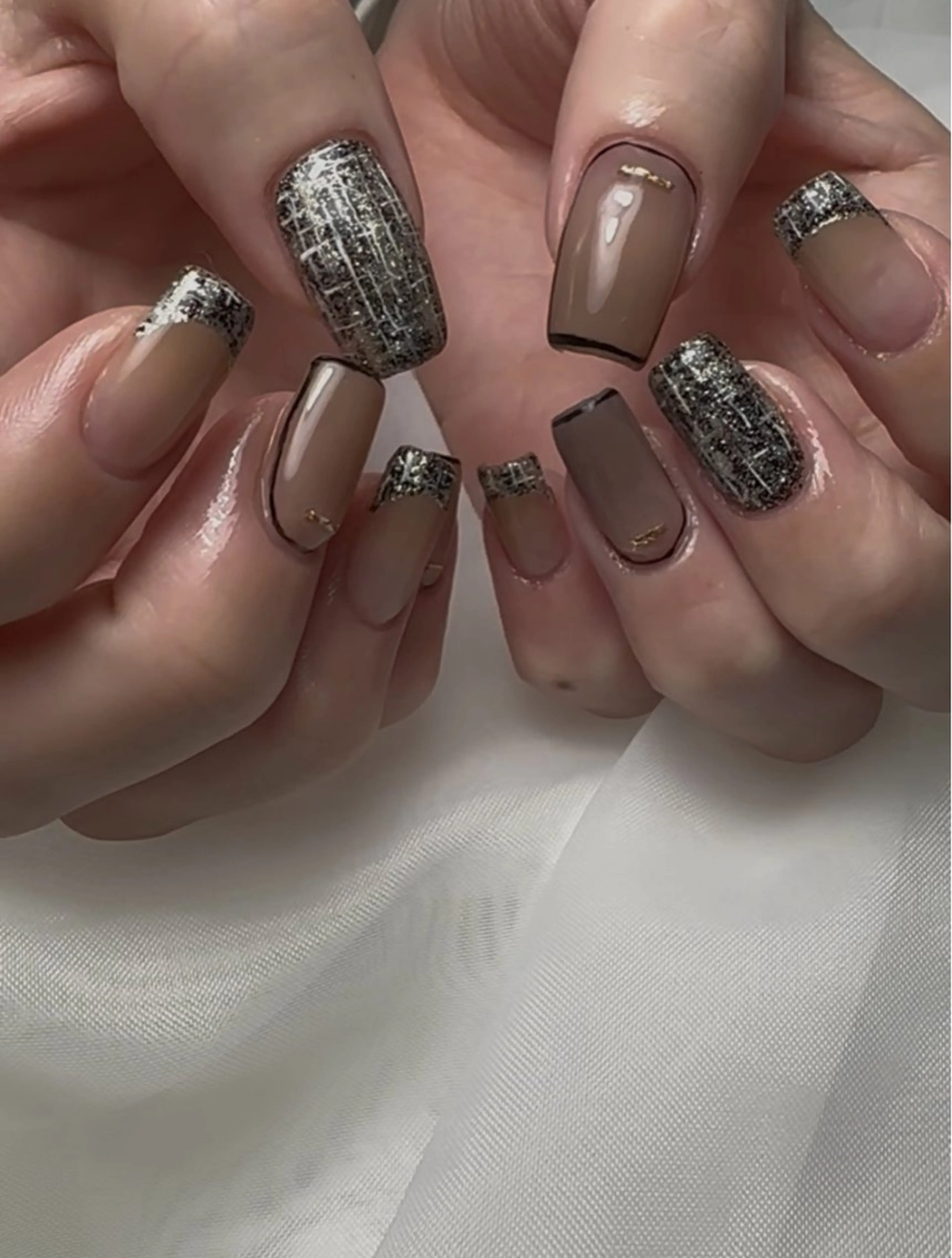 ネイル フレンチネイル ツイードネイル 冬ネイル bibiwoo Ayakoのネイルデザイン