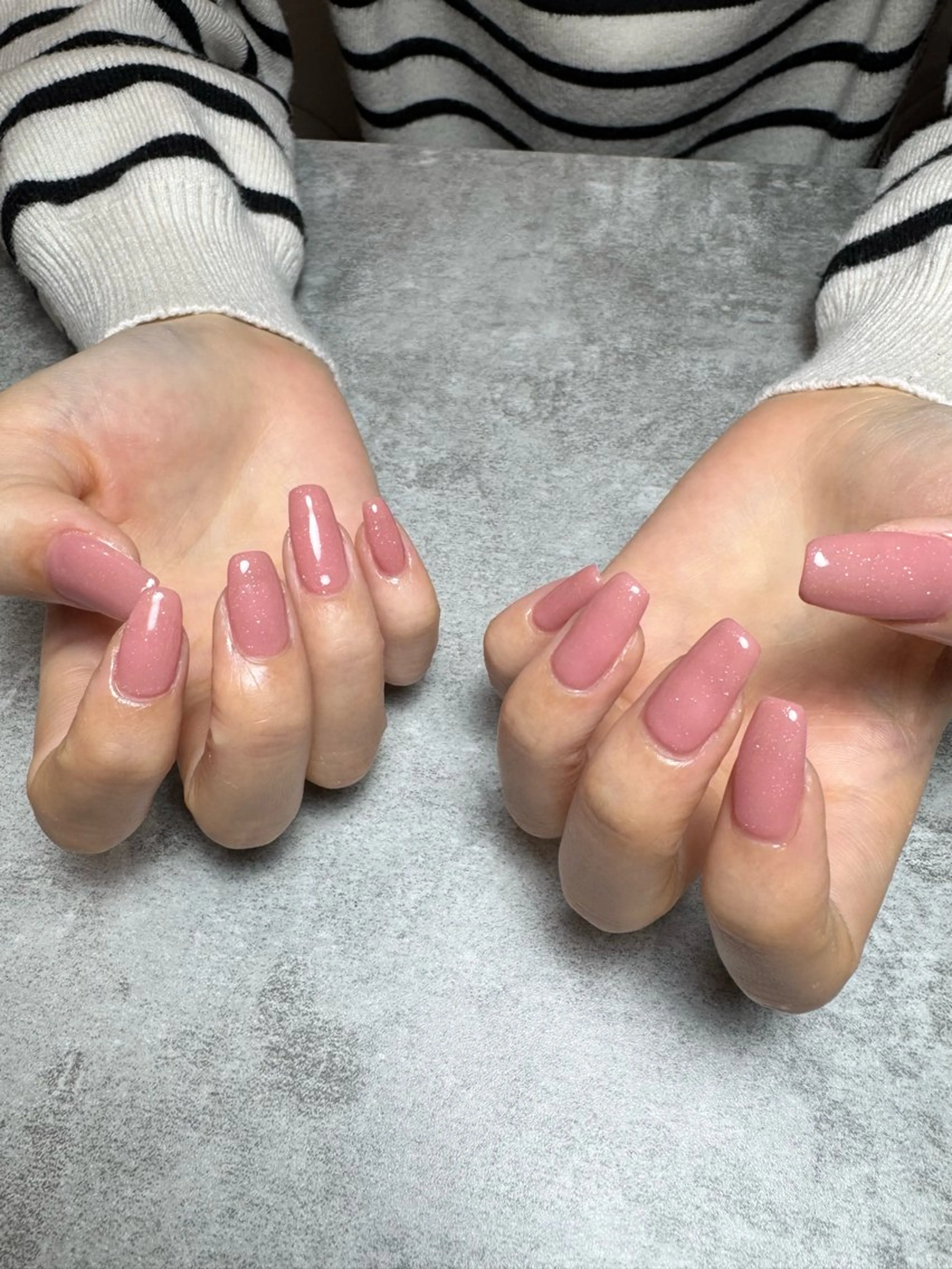 ネイル ラメ(グリッター) ワンカラーネイル ピンク MATATABI. kumiのネイルデザイン