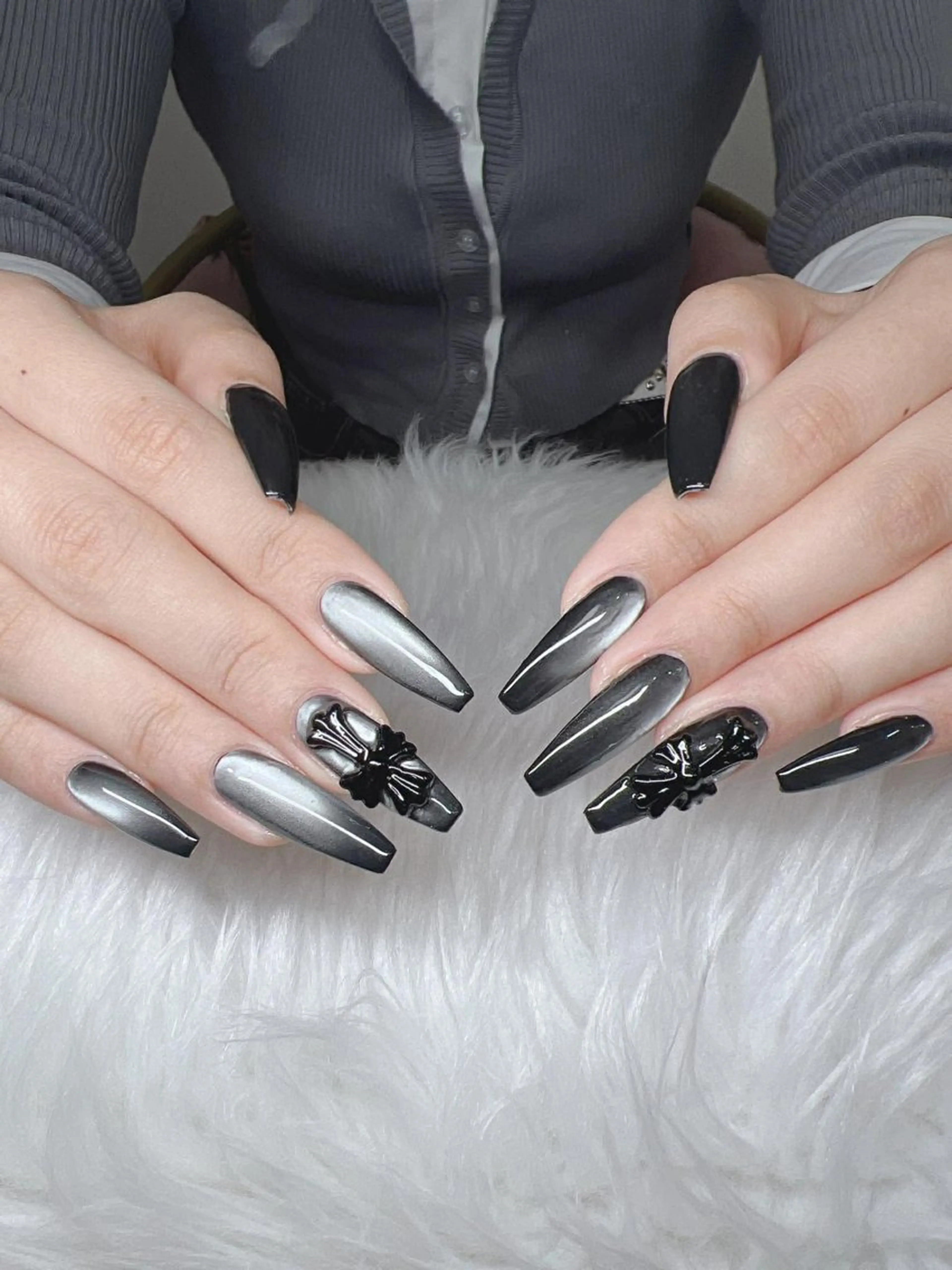 ネイル 長さ出し グラデーション 卒業式 キラキラネイル マグネットネイル Lee Nailsのネイルデザイン