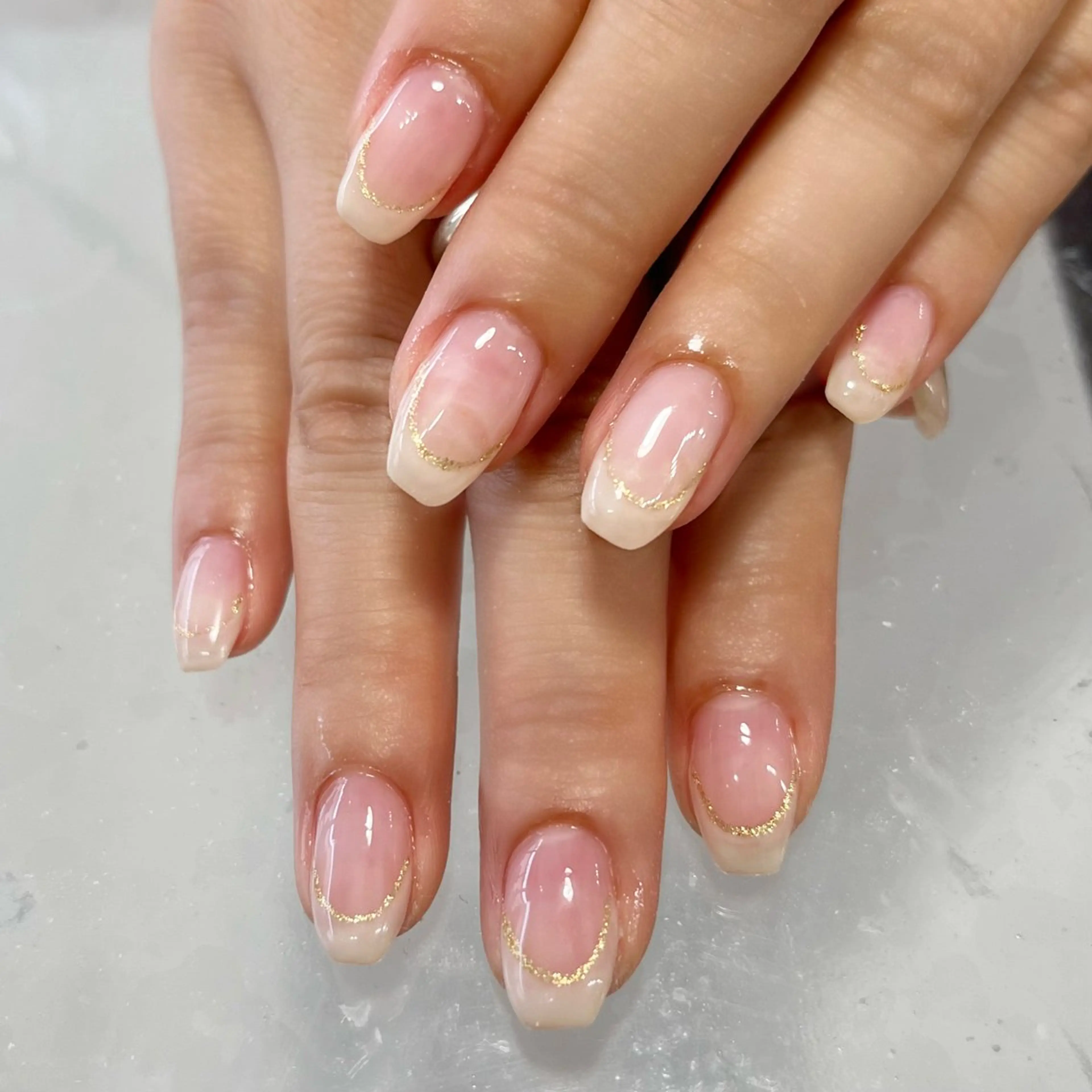 ネイル フレンチネイル ラメ(グリッター) Knail . iのネイルデザイン