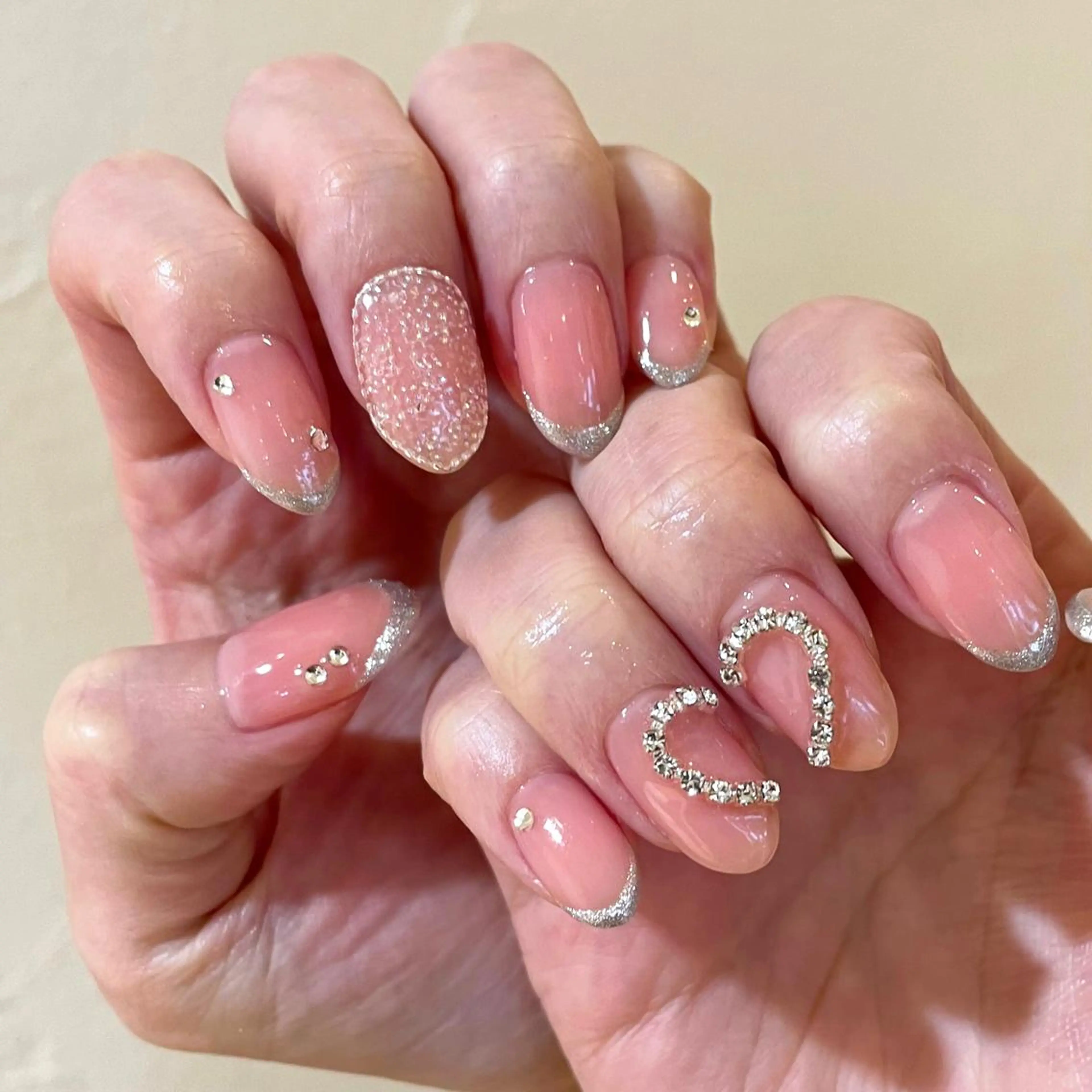 ネイル ハンドネイル 新井 ひなののネイルデザイン