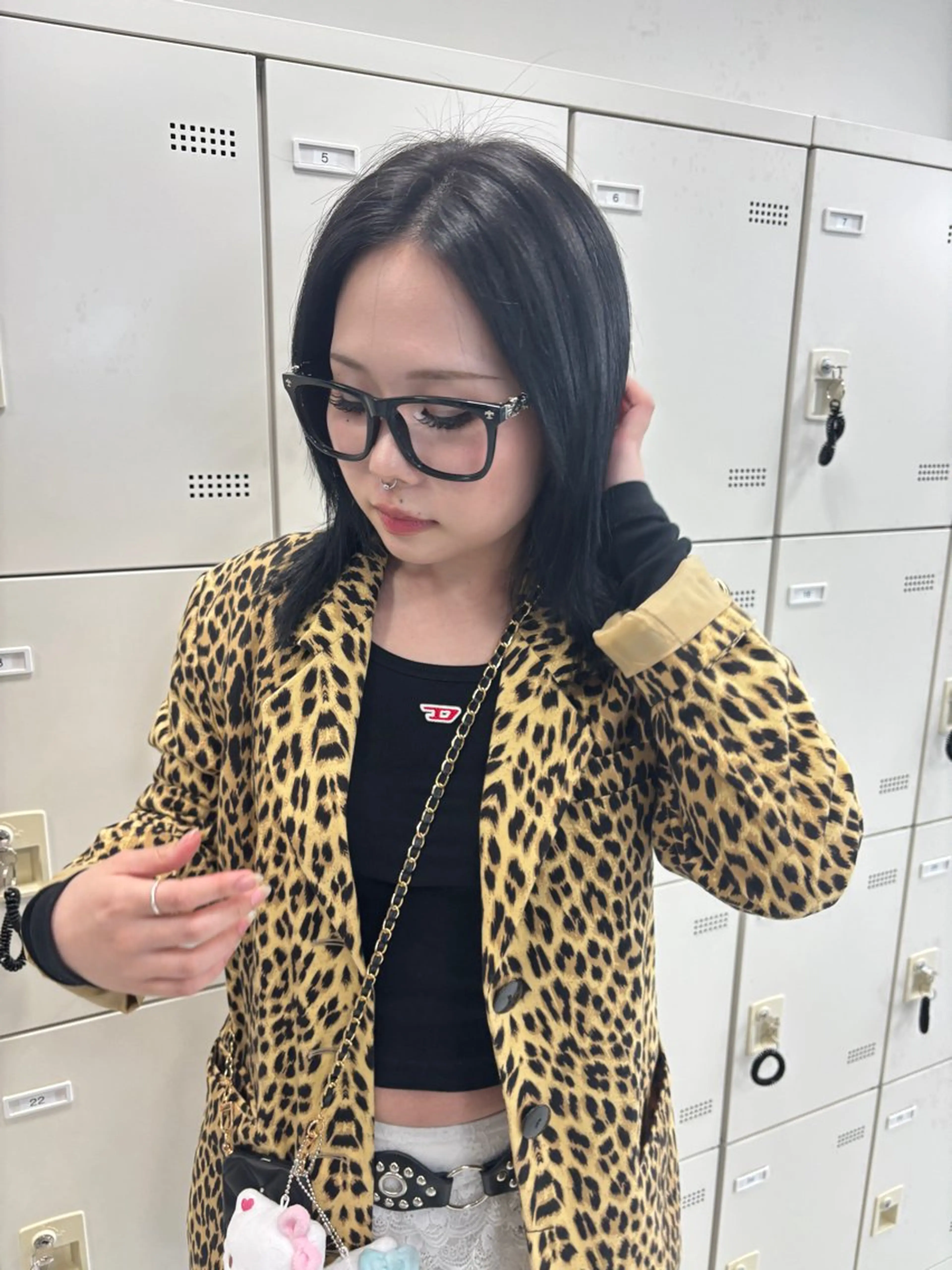 セミロング 韓国ヘア/ブリーチ無 しWカラー/オリーブのヘアスタイル