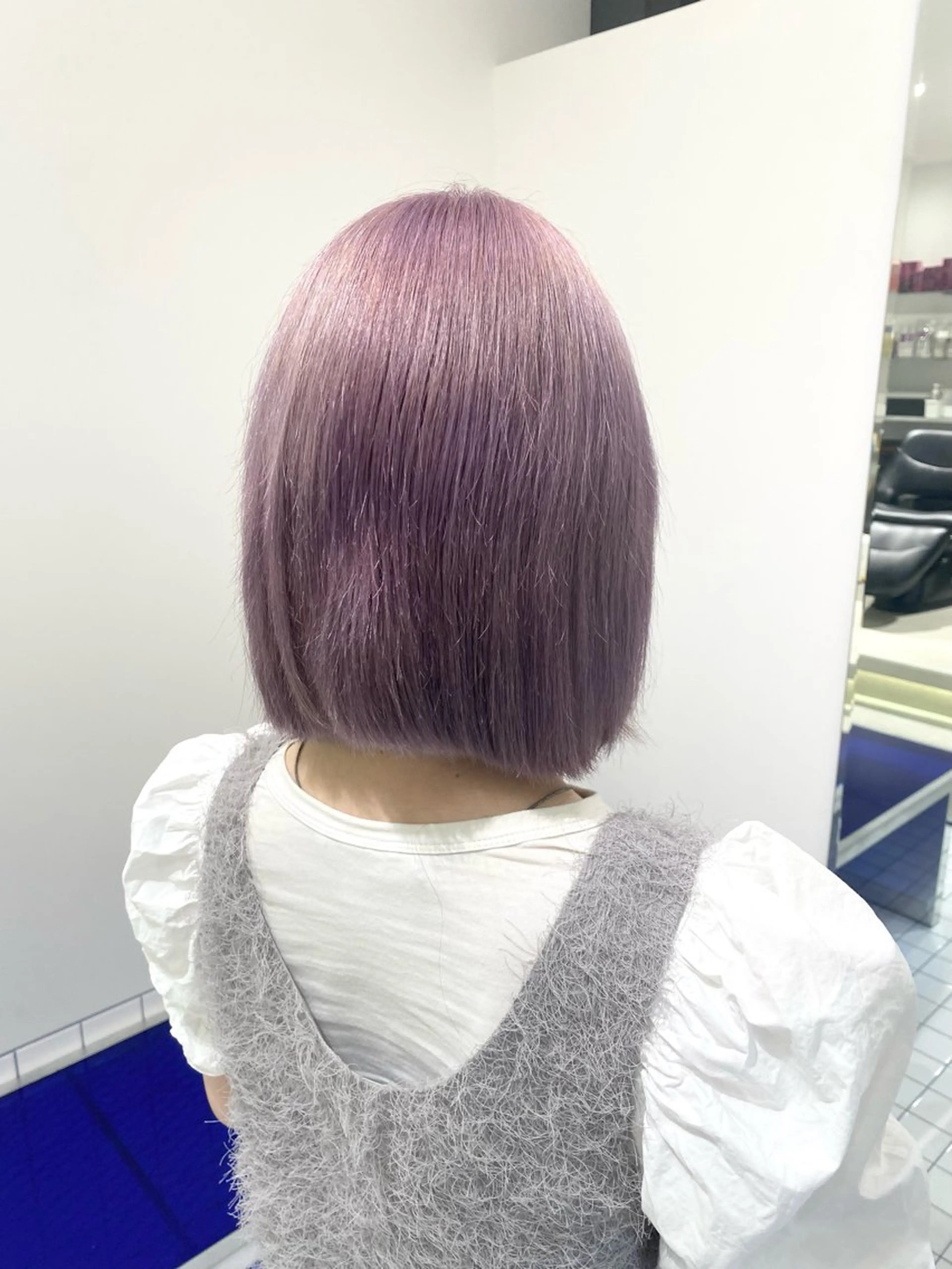 カラー ラベンダーカラー 漆崎 相美のヘアスタイル