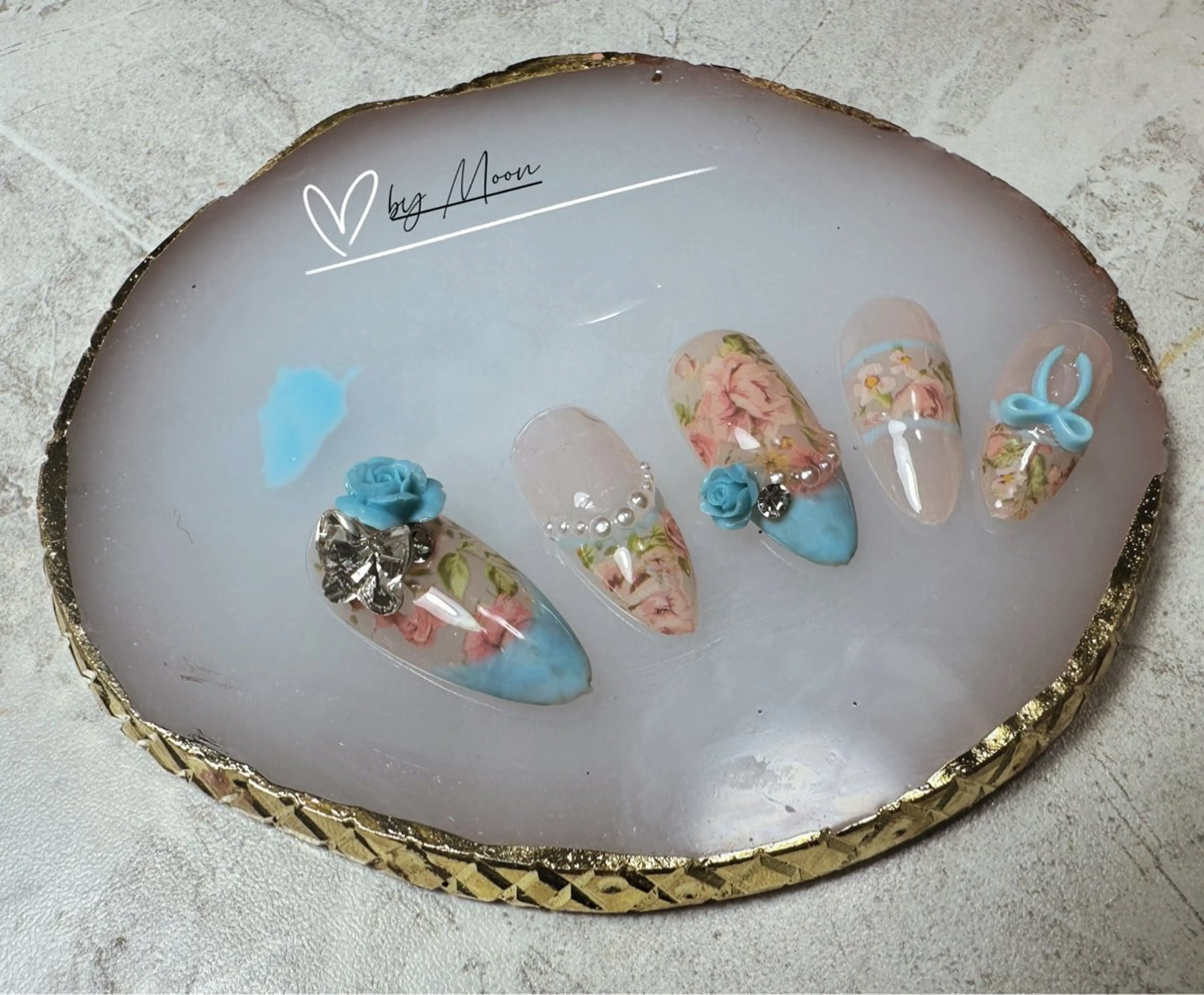 ネイル ハンドネイル Moon Nailsのネイルデザイン