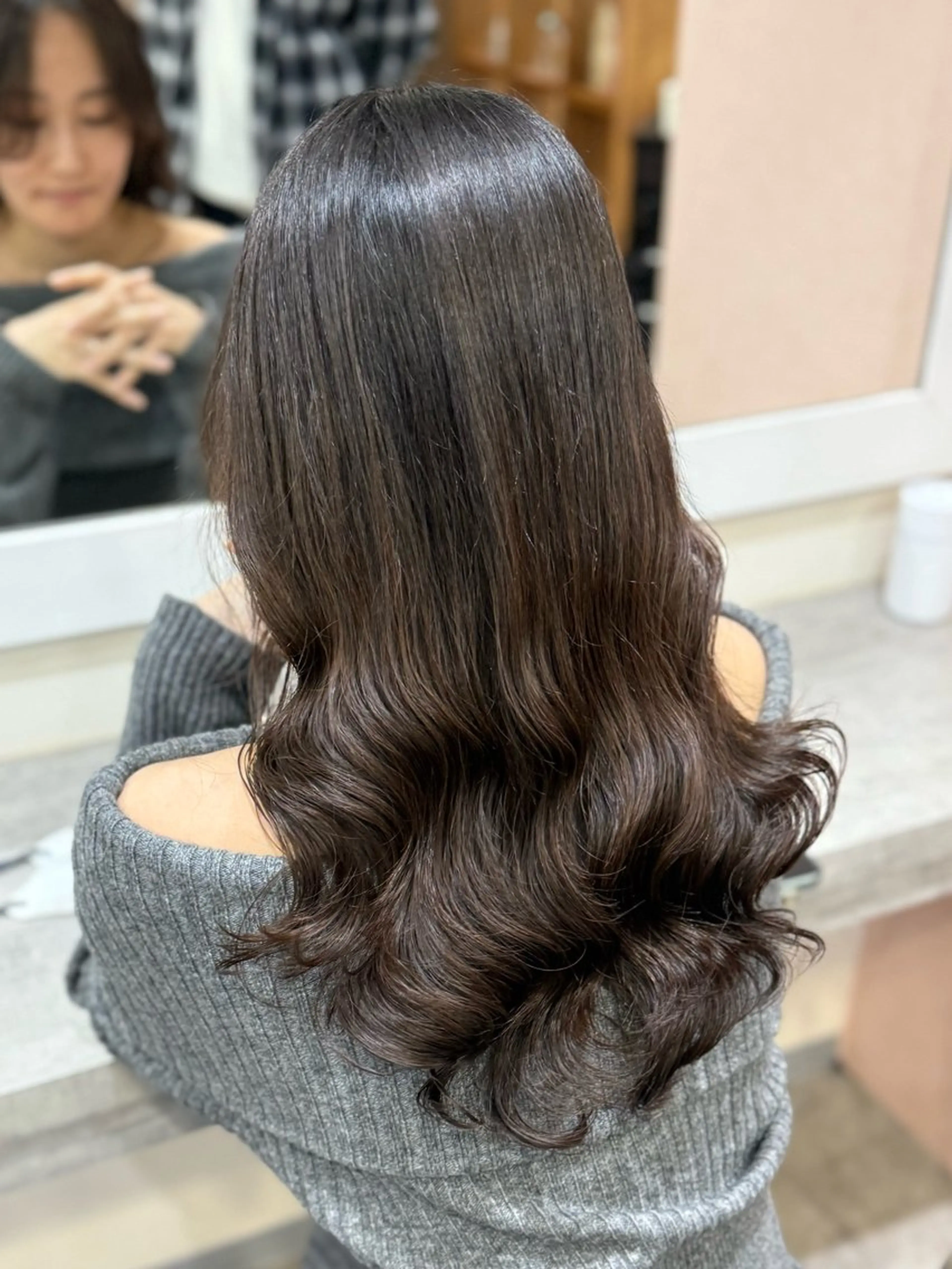 ロング パーマ コテ巻き/パーマ/艶 透明感/荻原凜太郎のヘアスタイル