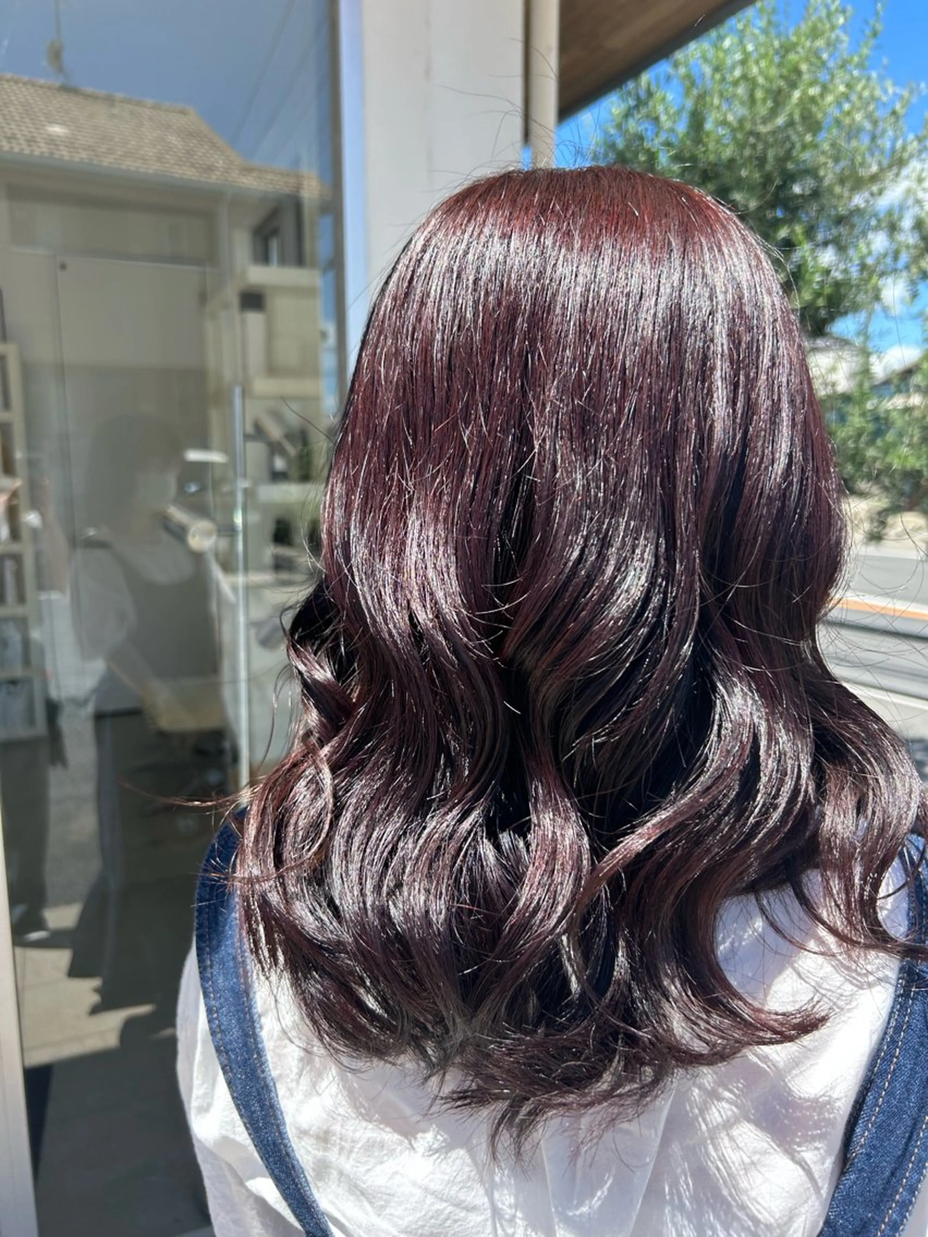 ミディアム カラー ブラウンカラー ピンクカラー ピンクブラウン ヘアカラー 根岸 麻菜のヘアスタイル