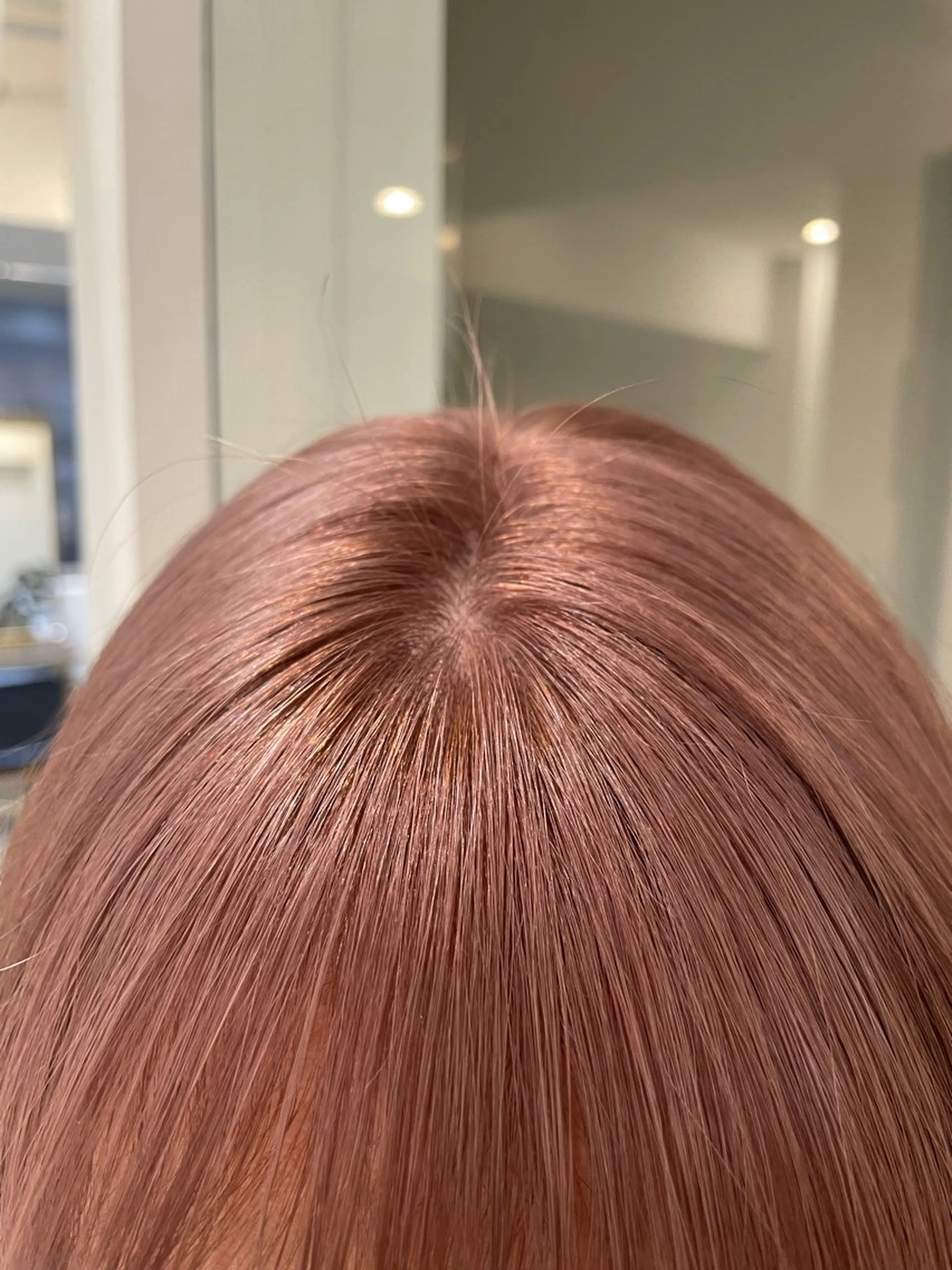 セミロング カラー ブリーチ ダブルカラー momoka 💛ショートカットのヘアスタイル