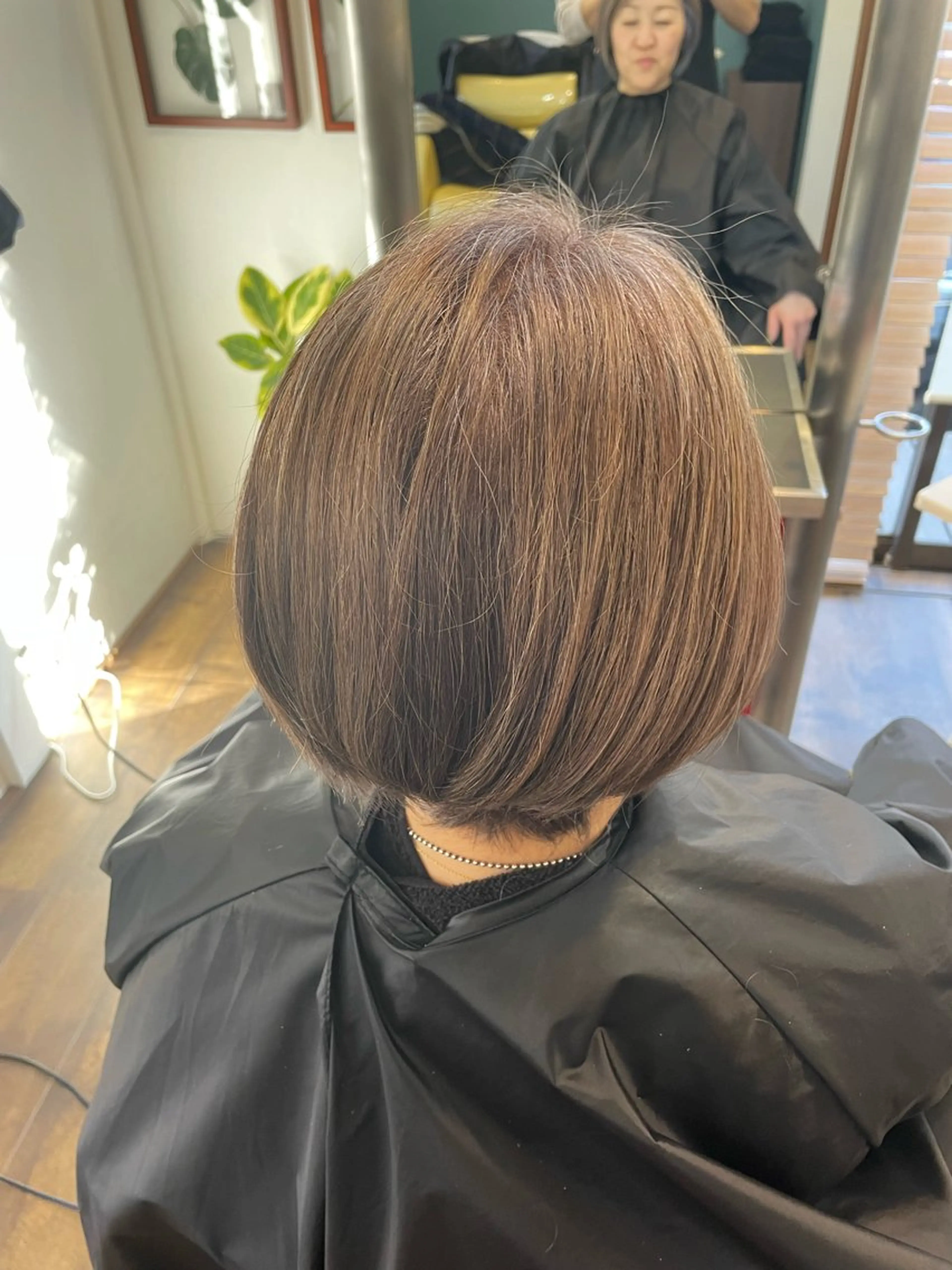 カラー 大和田 朱美のヘアスタイル