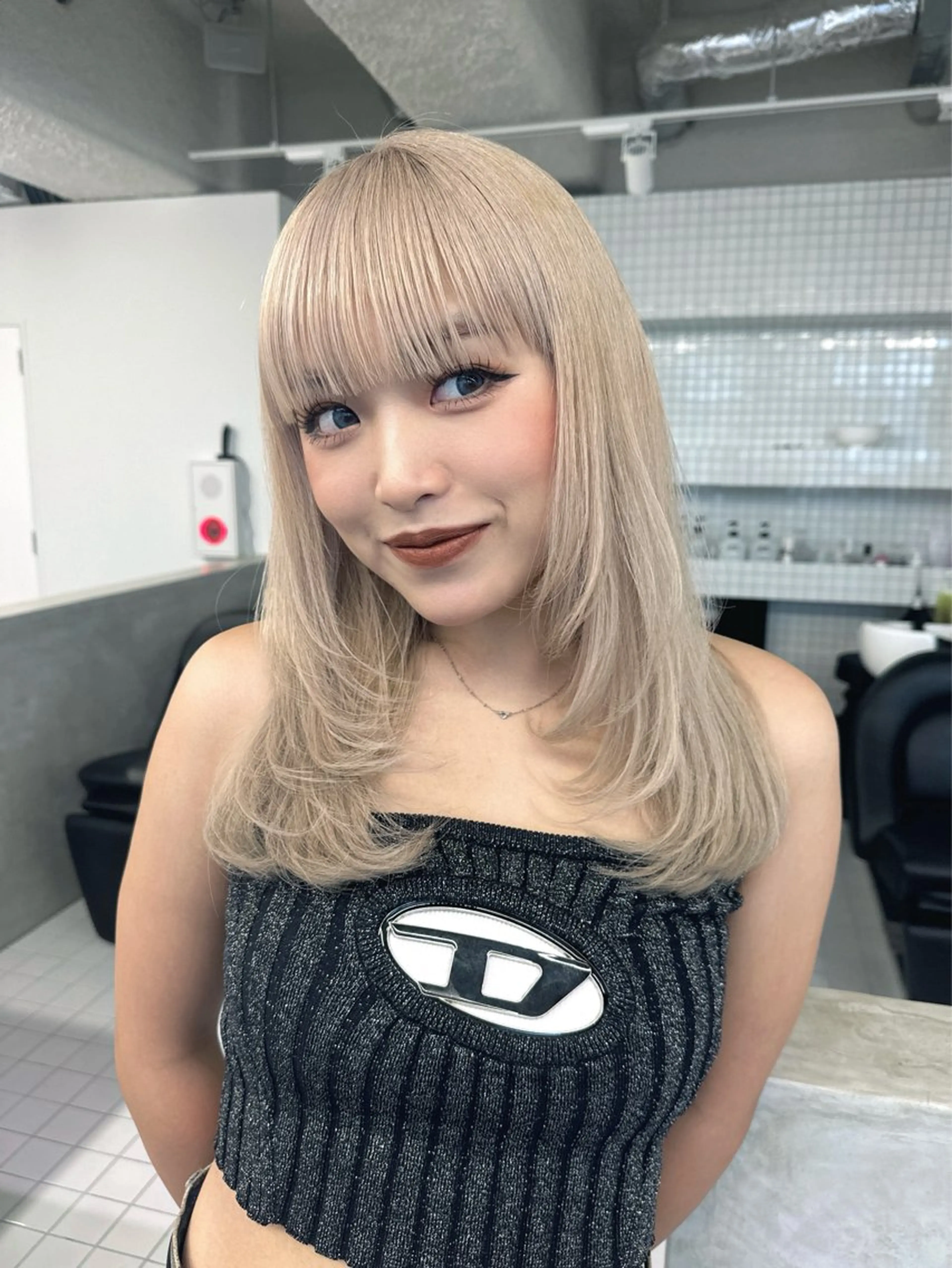 セミロング カラー ヘアカラー ハイトーン/ピンク カラー/めい🎀のヘアスタイル