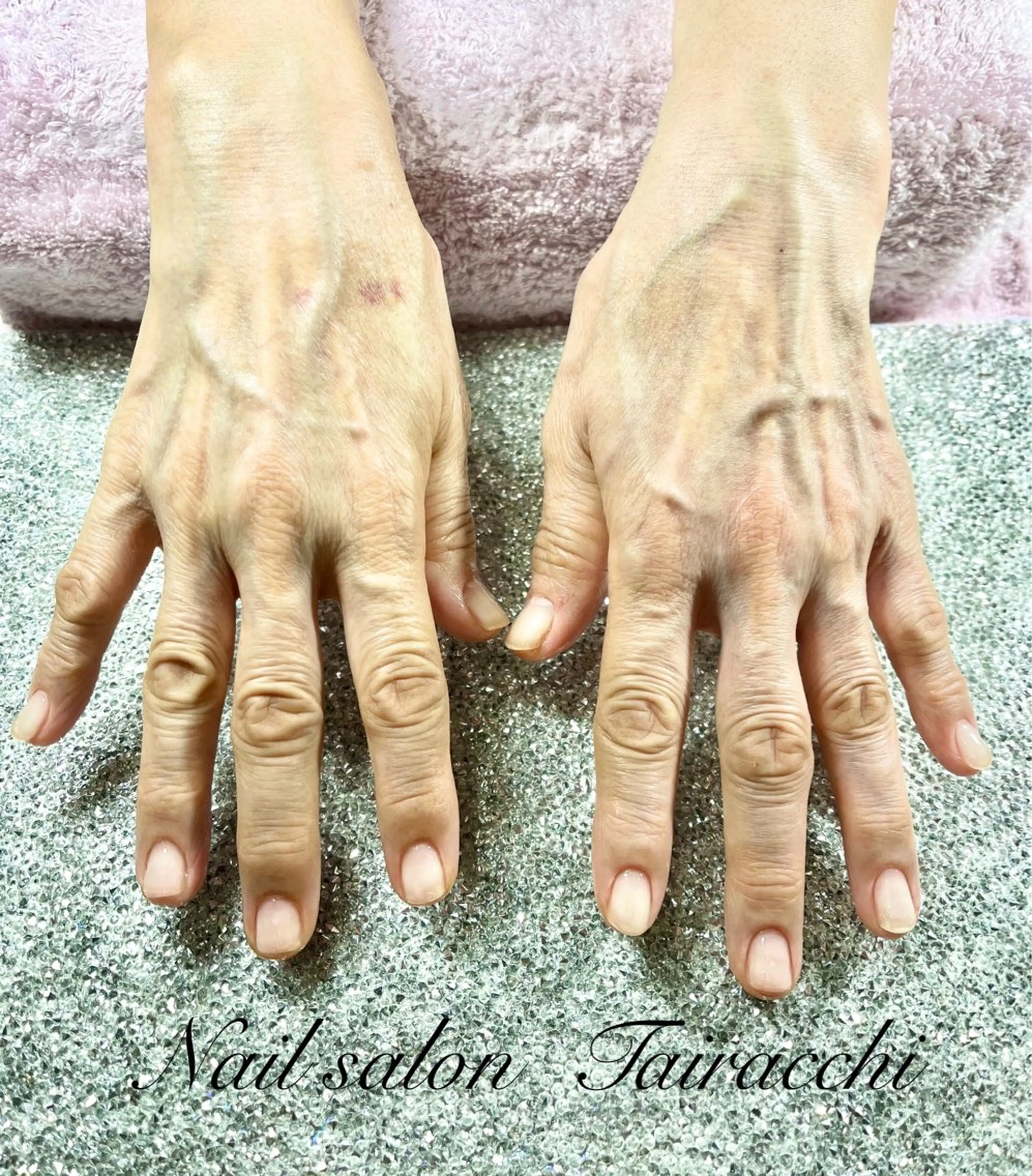 ネイル クリアネイル ジェルネイル キラキラネイル ハンドネイル Tairacchi タイラッチのネイルデザイン