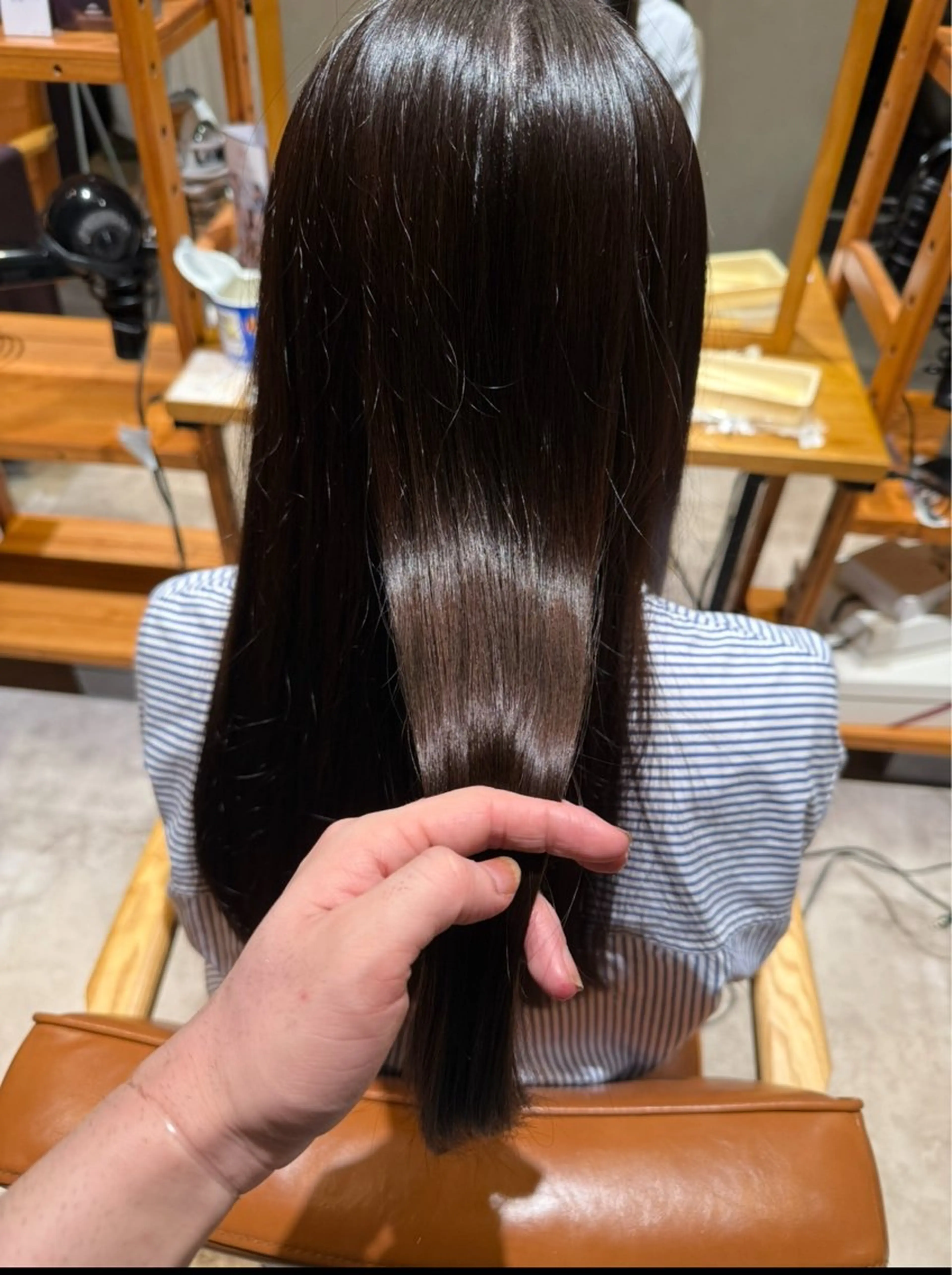 ロング カラー グレージュ カット ヘアカラー 笠原 裕貴のヘアスタイル