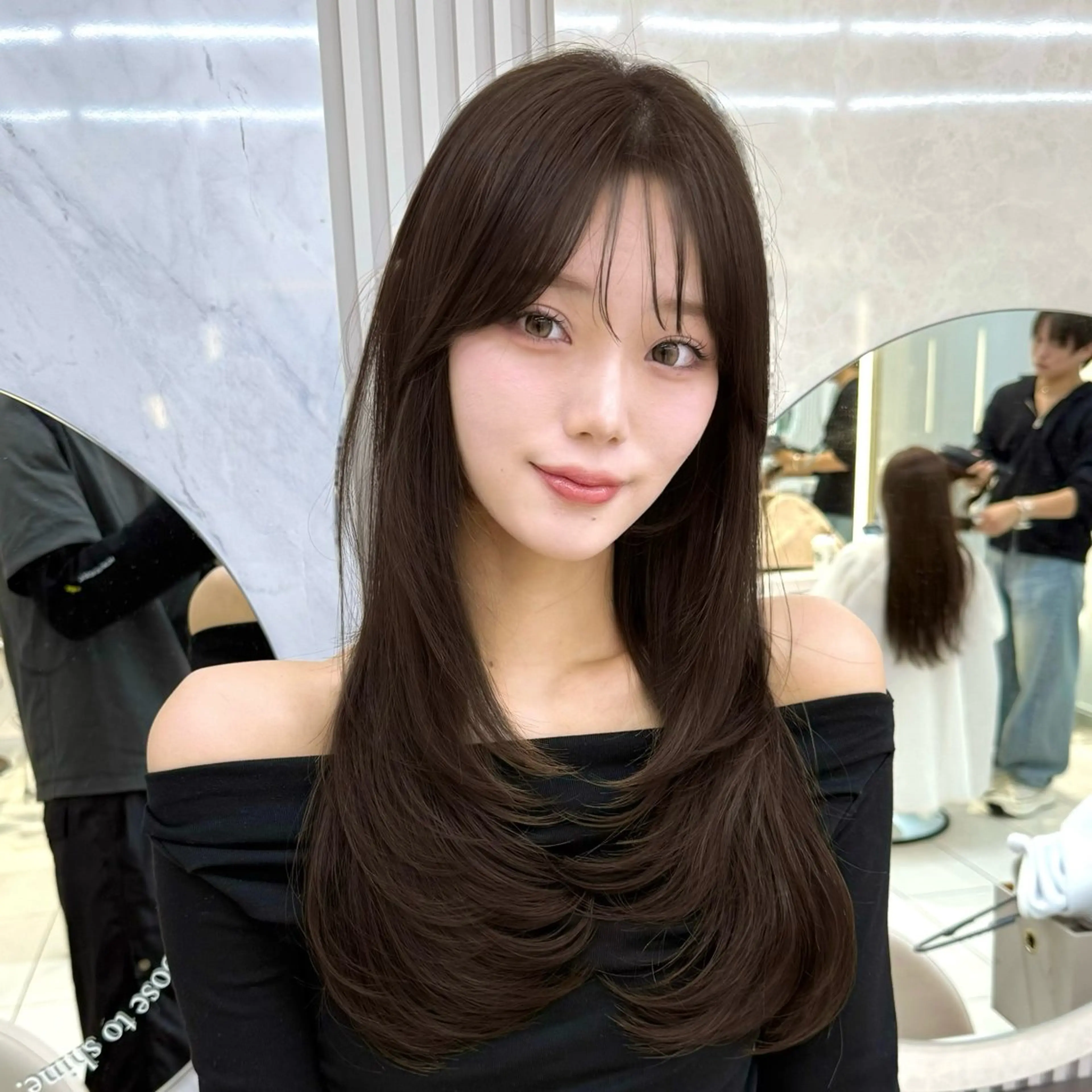 セミロング カラー 似合わせレイヤー/ 透明感カラーのヘアスタイル