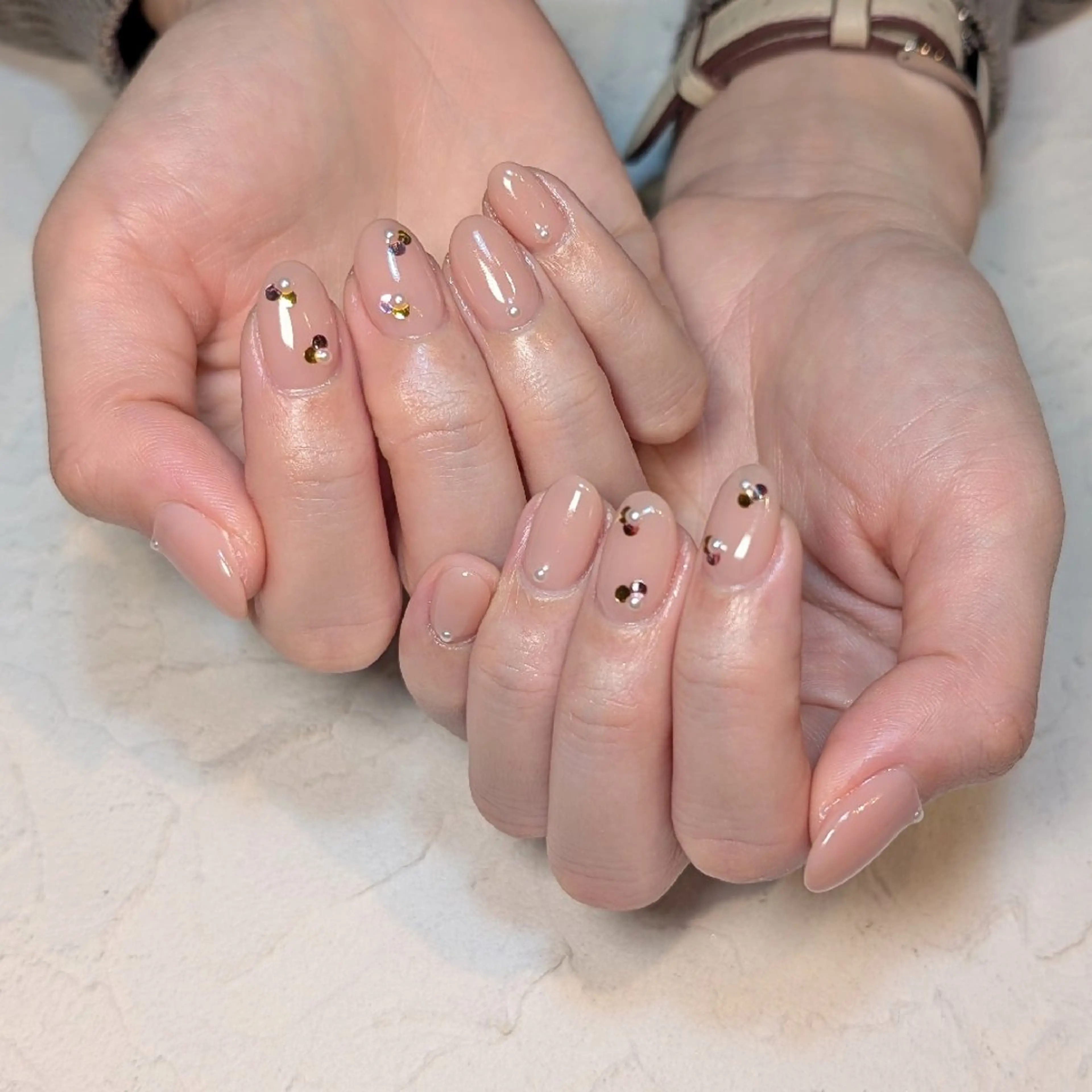 ネイル フラワーネイル ホログラムネイル ニュアンスネイル オフィスネイル ショートネイル Nail salon Euphoria所属・Euphoria 【 suzuki 】のネイルデザイン