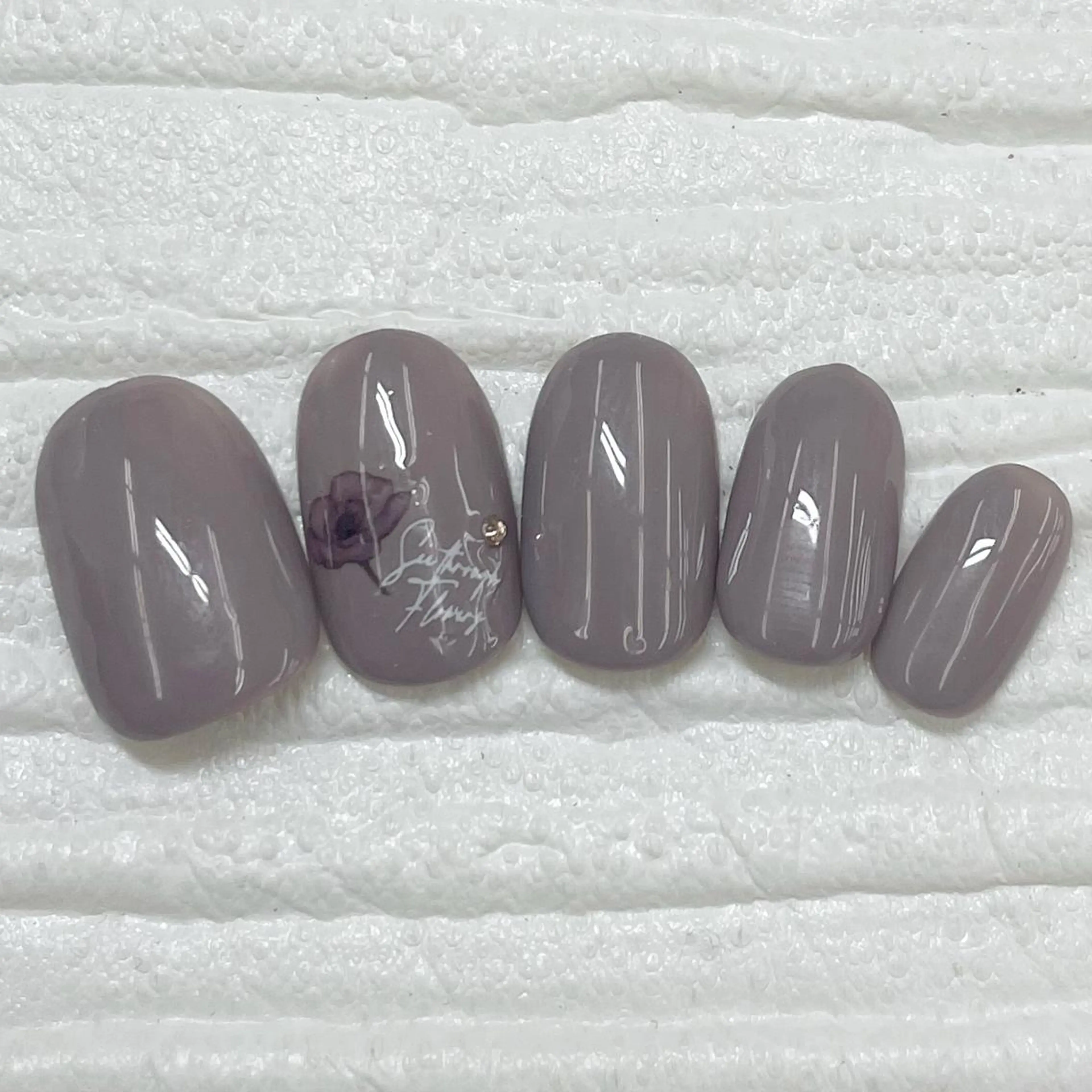 ネイル Nail salon Honey Beeのネイルデザイン