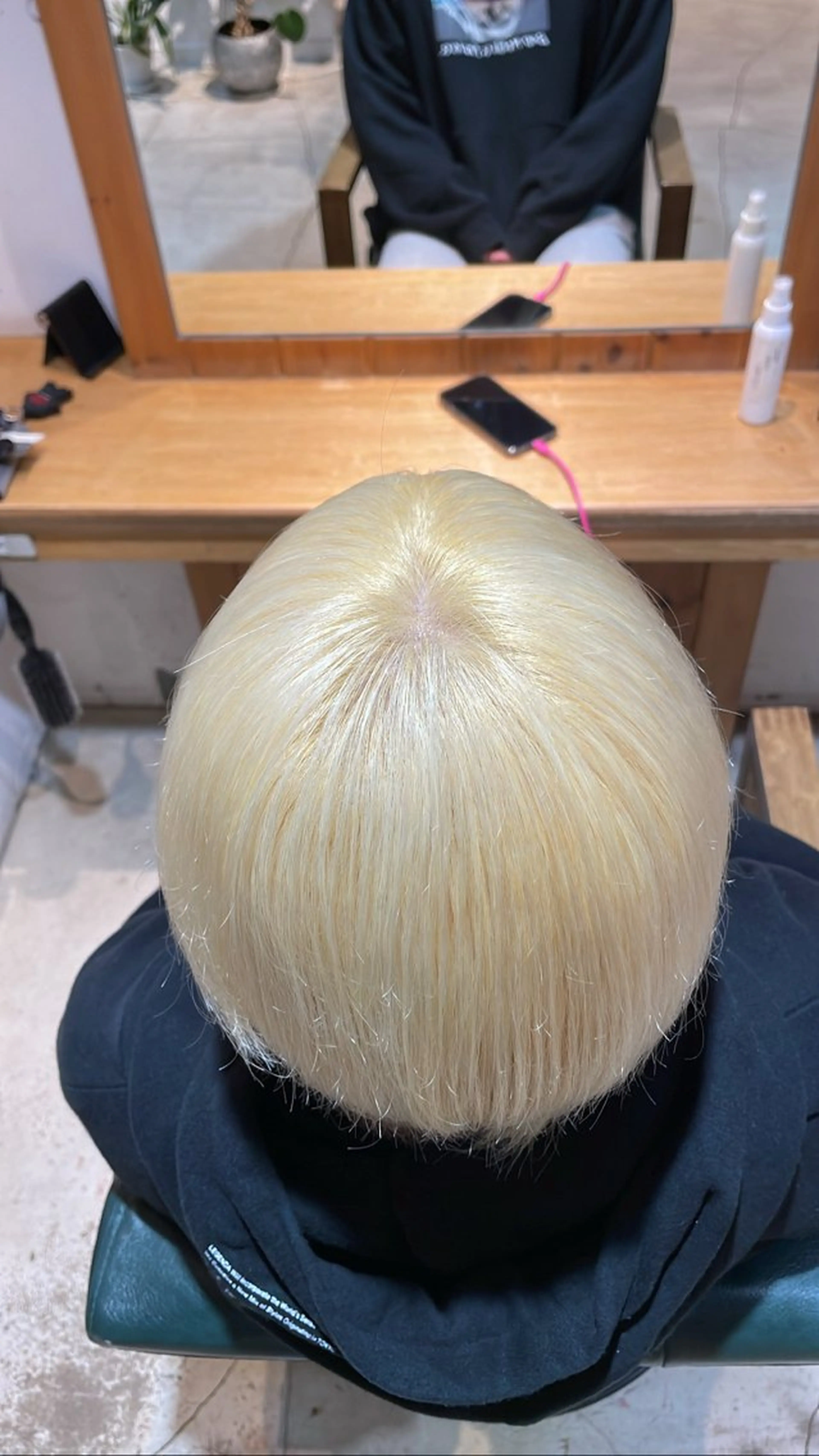 カラー メンズ ケイト🌙 ブリーチカラーのヘアスタイル