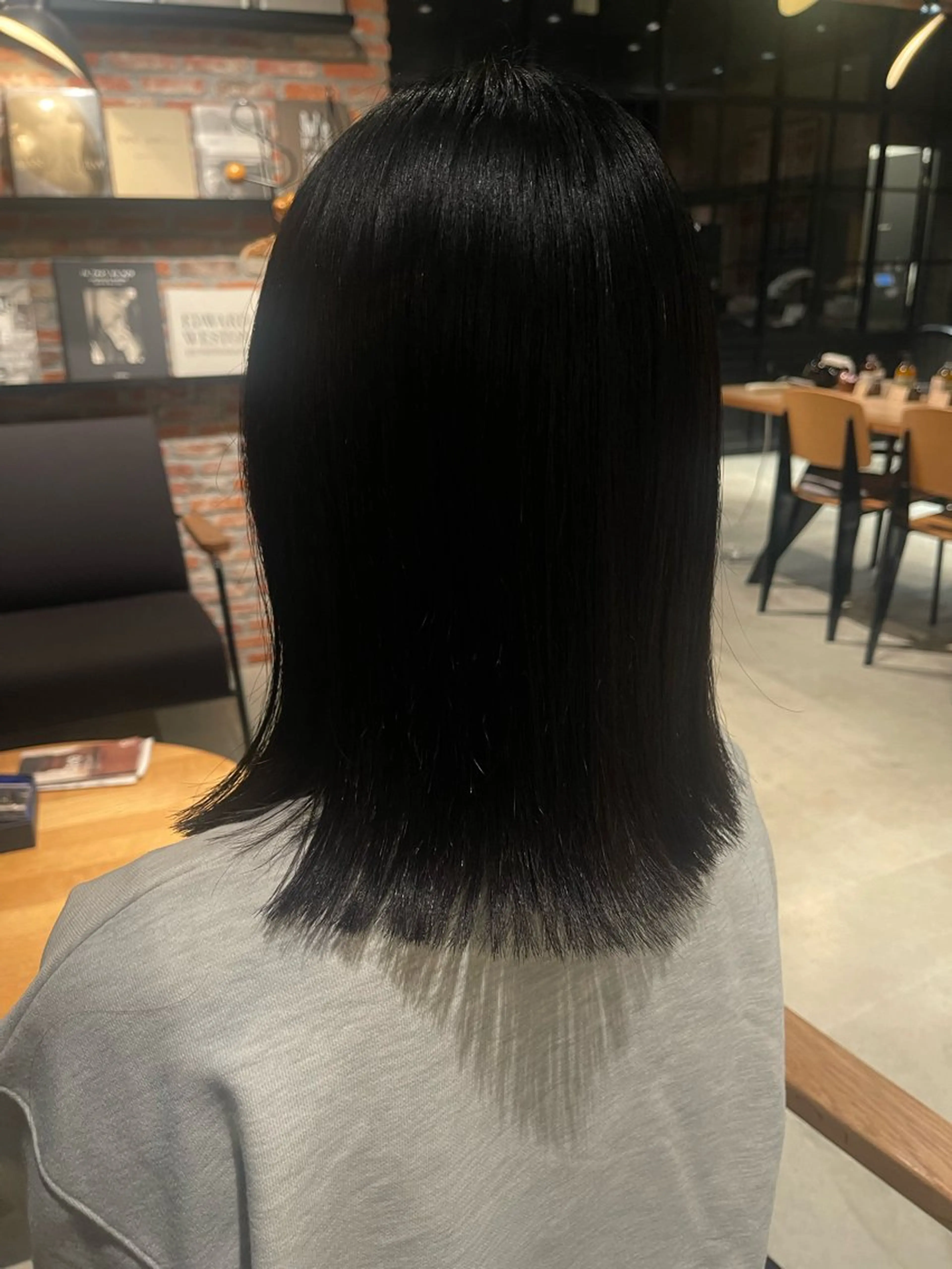 ミディアム rin 🖤〈大宮〉のヘアスタイル