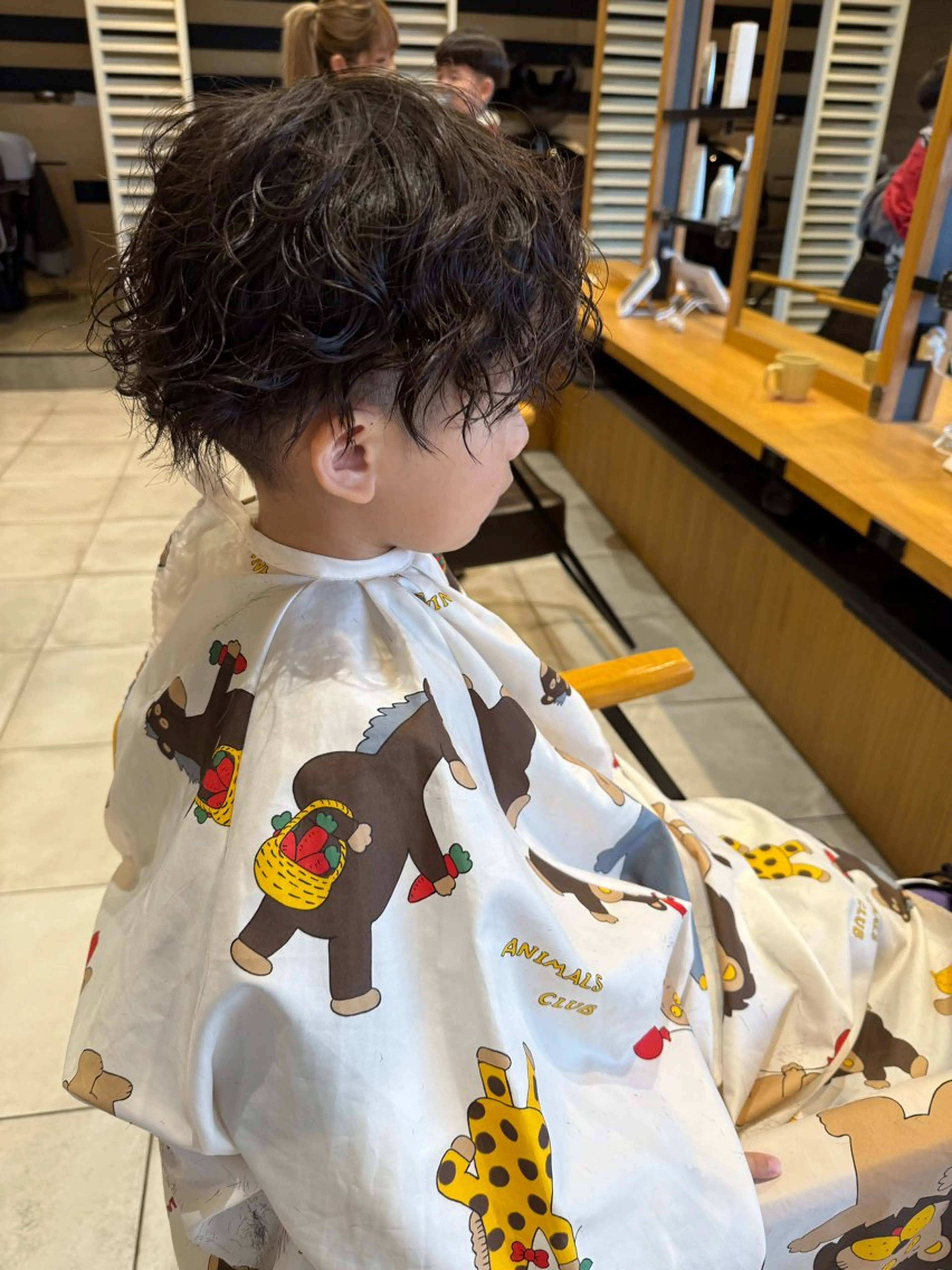 ショート パーマ メンズ キッズ カラー特化美容師🩷 マインのヘアスタイル