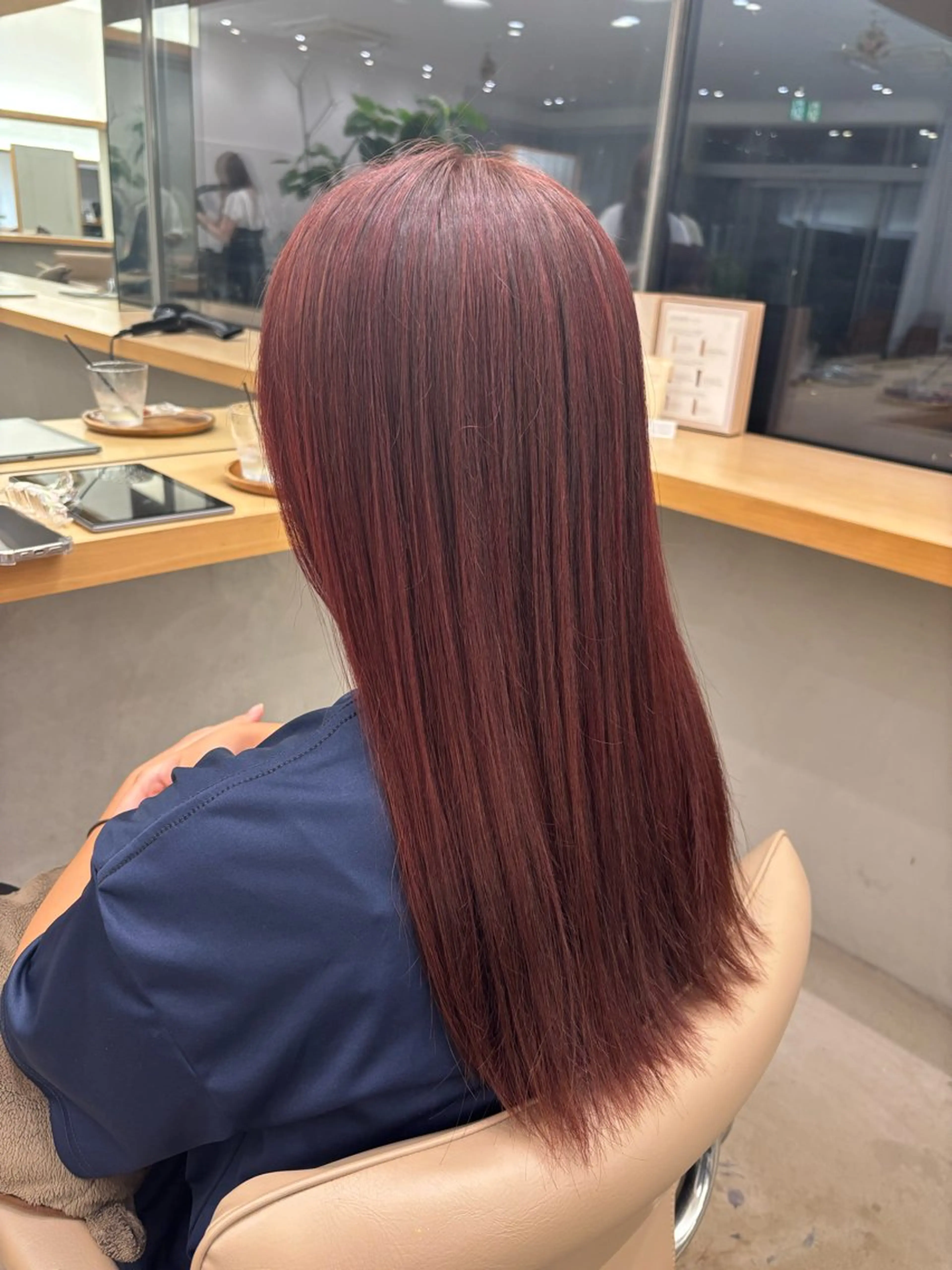 カラー 大串 美紅のヘアスタイル