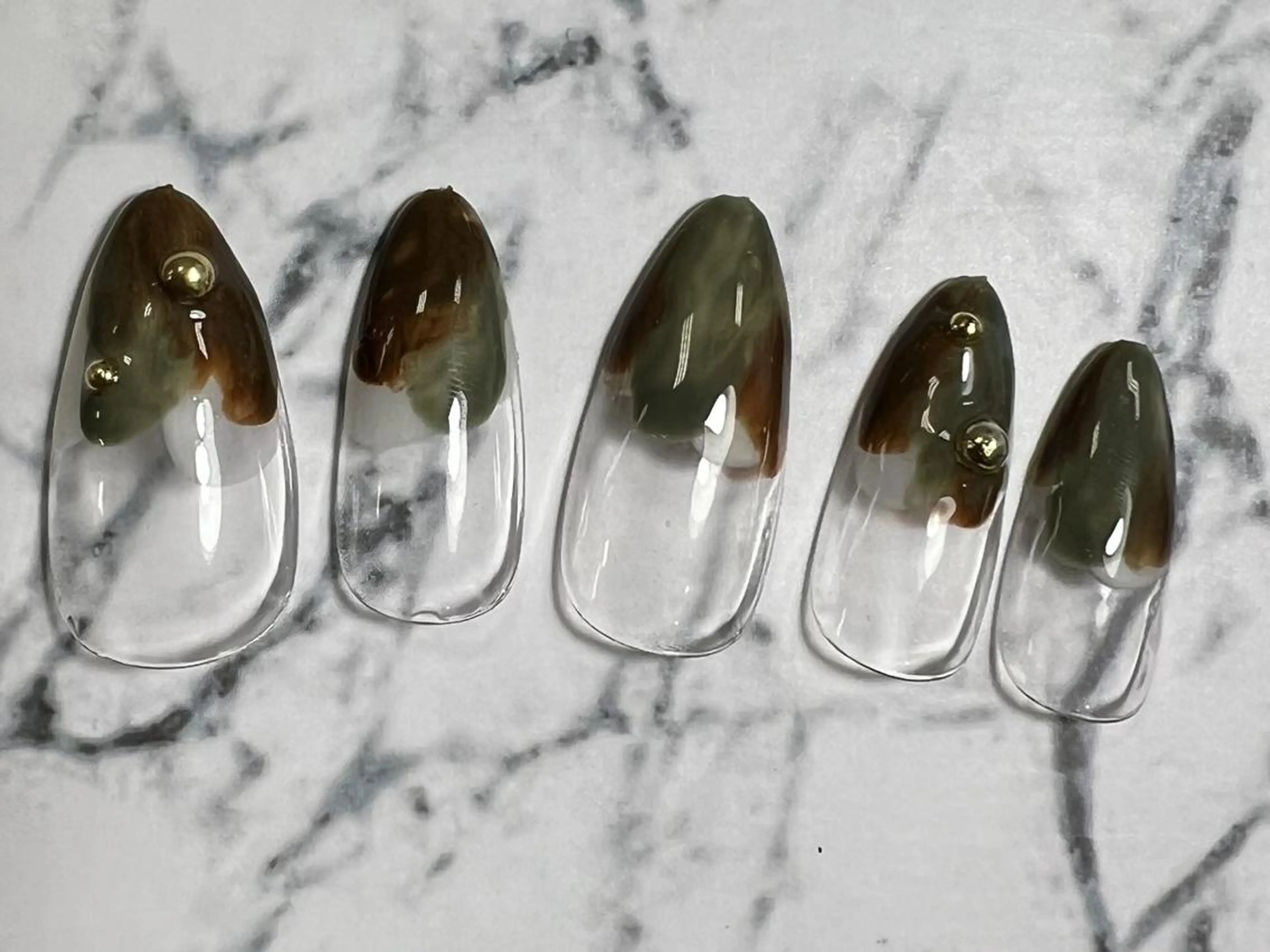 ネイル REBEST京橋 🦋Curumiのネイルデザイン