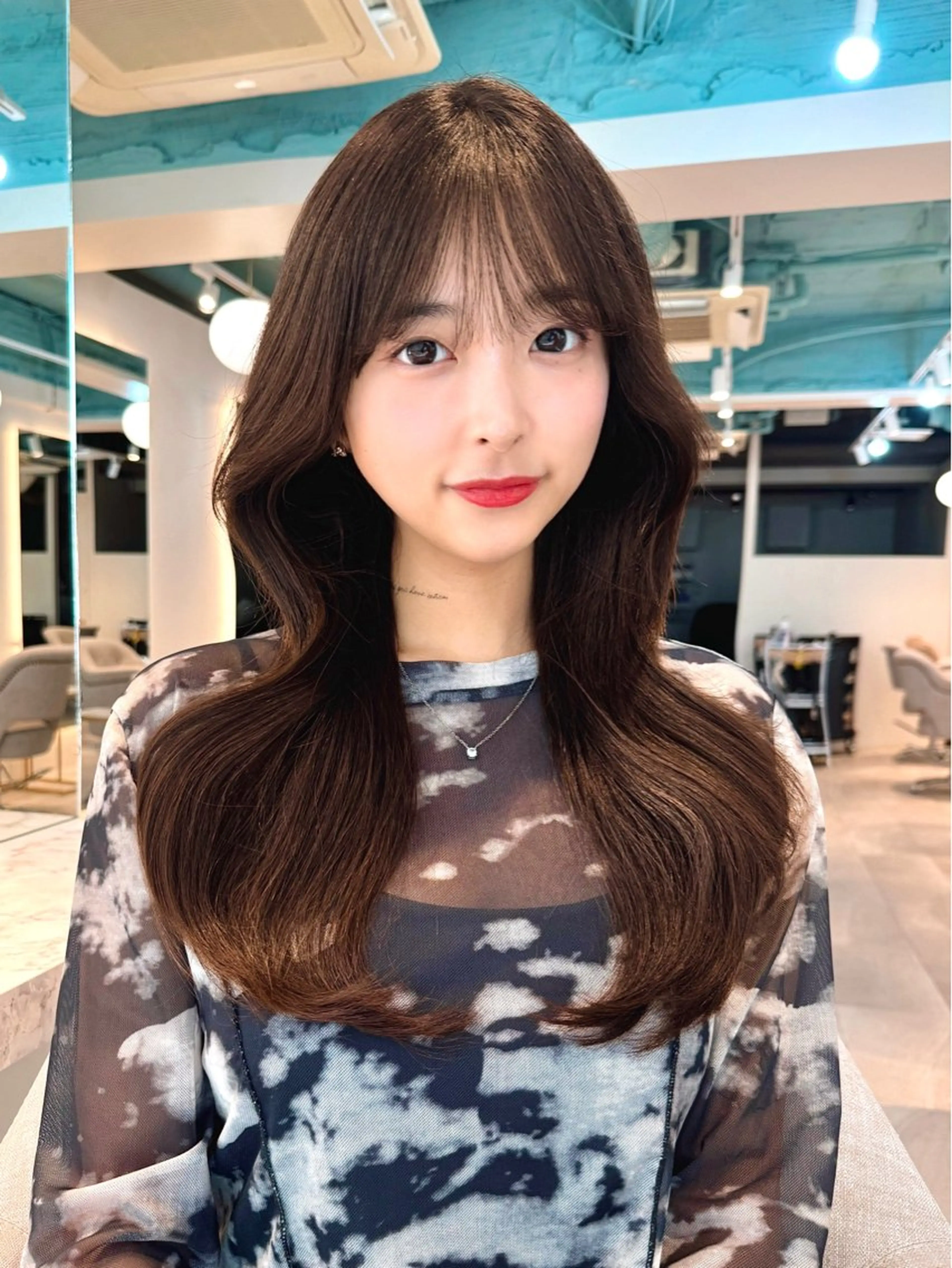 ロング カット ヘアカラー トリートメント ハイレイヤー/顔周り /レイヤーカットのヘアスタイル