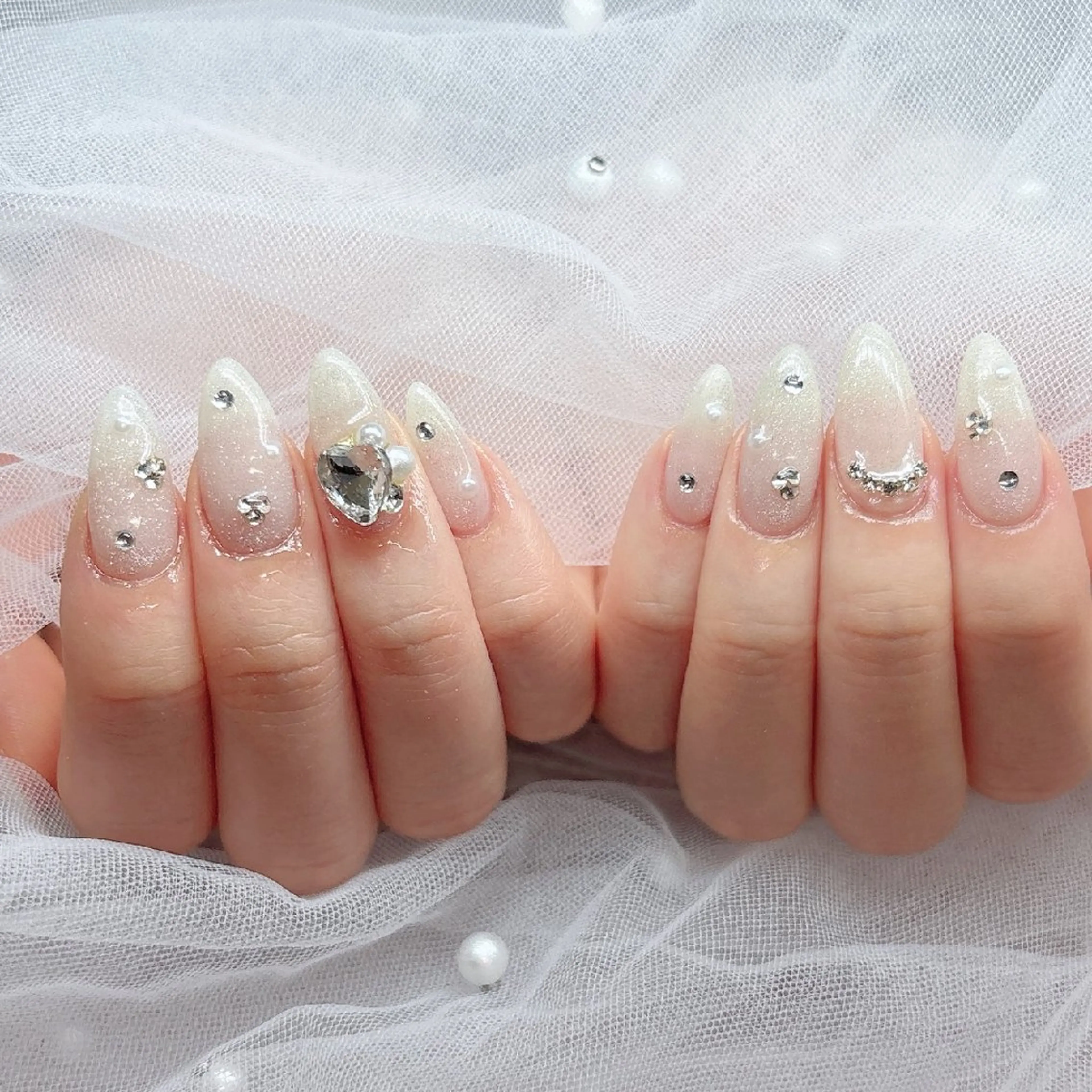 (超お勧め)💎トレンドネイルワンホンA,ストーン時間内付け放題コース💎の写真