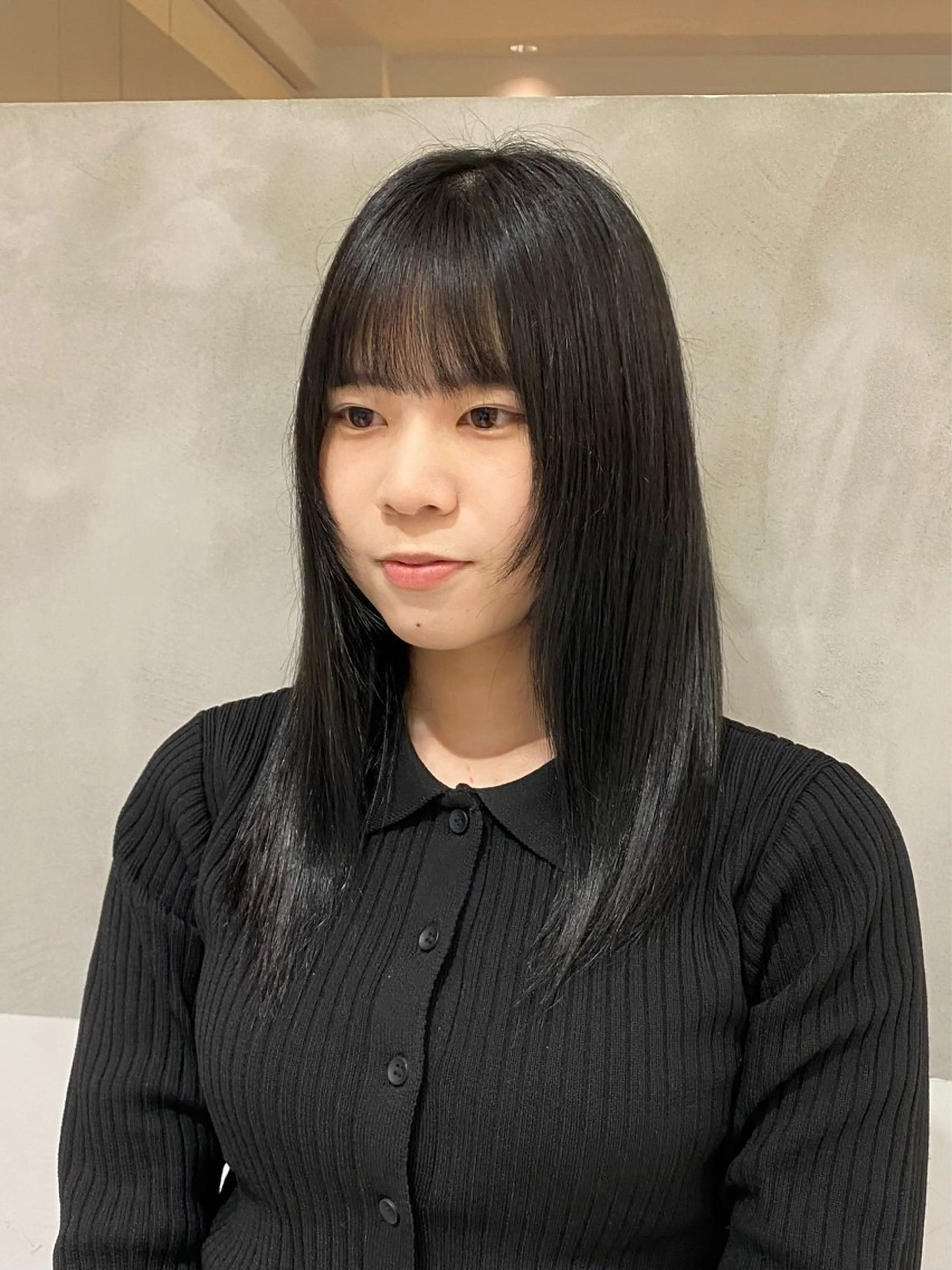 セミロング カラー ヘアカラー 艶感/ナチュラル 🩵amiのヘアスタイル