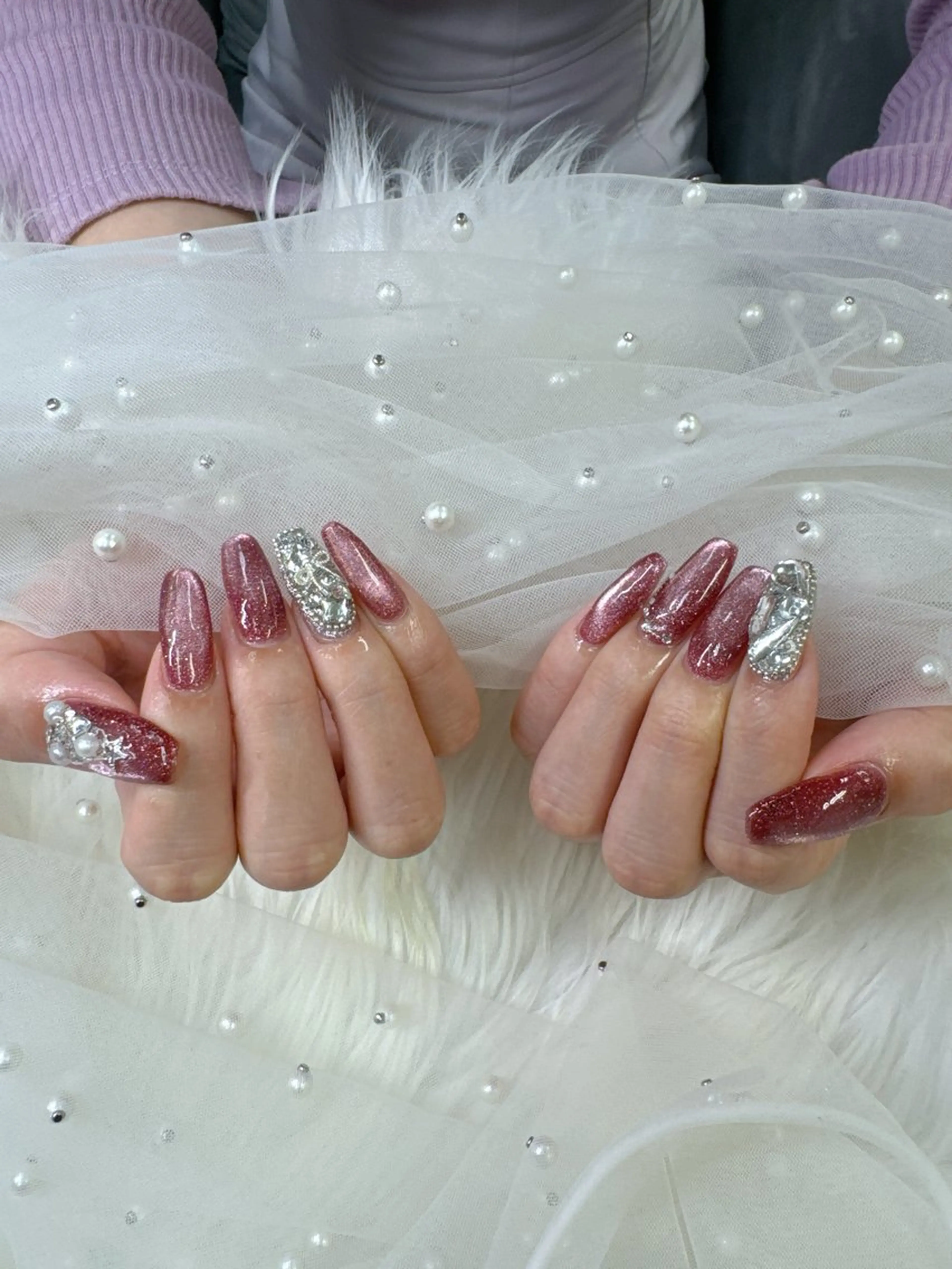 ネイル ボルドー 長さ出し ジェルネイル キラキラネイル ロングネイル ハンドネイル Queeens nailのネイルデザイン