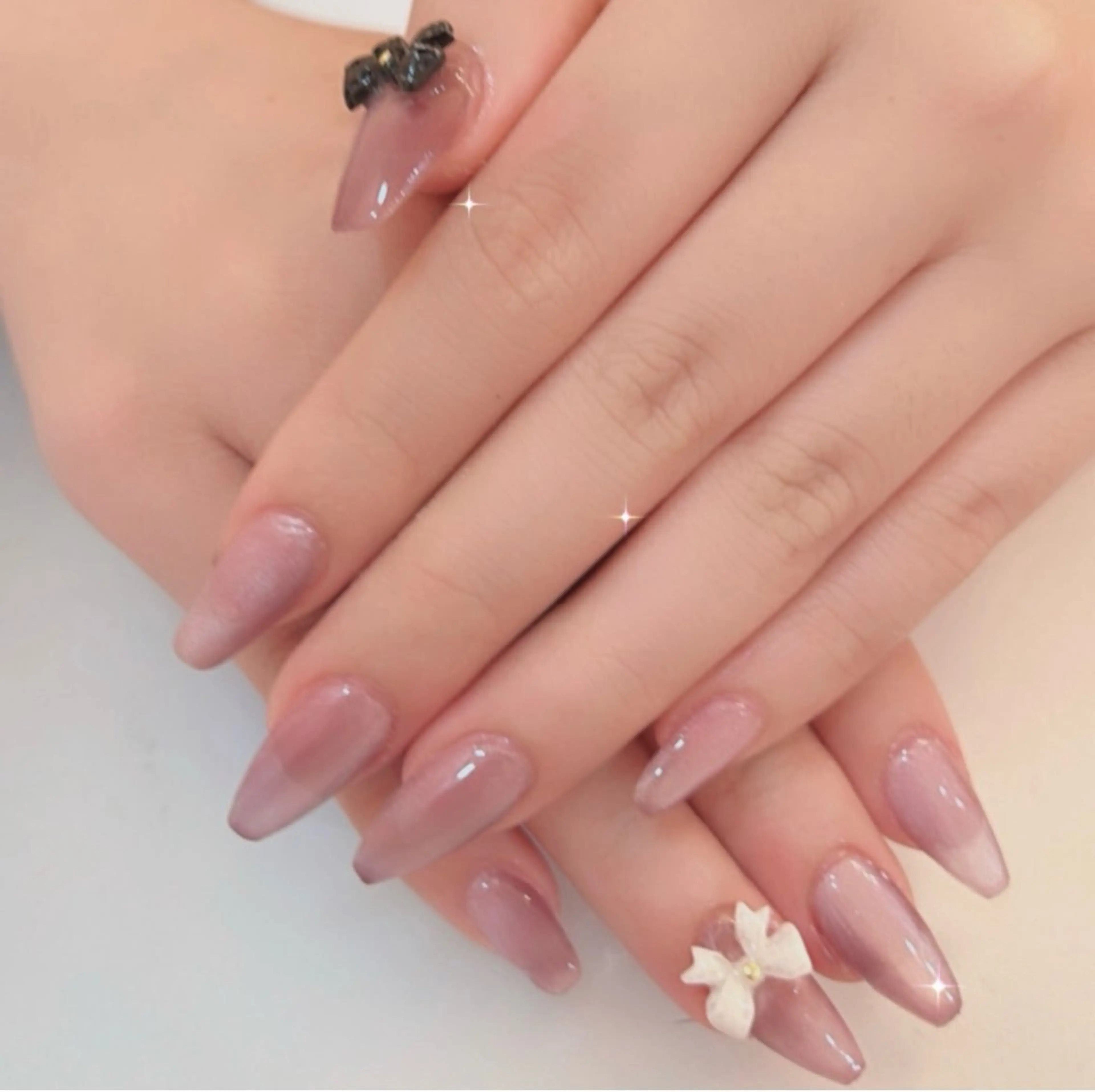 ネイル マグネットネイル ピンク ハンドネイル CherieNail 💗manaのネイルデザイン