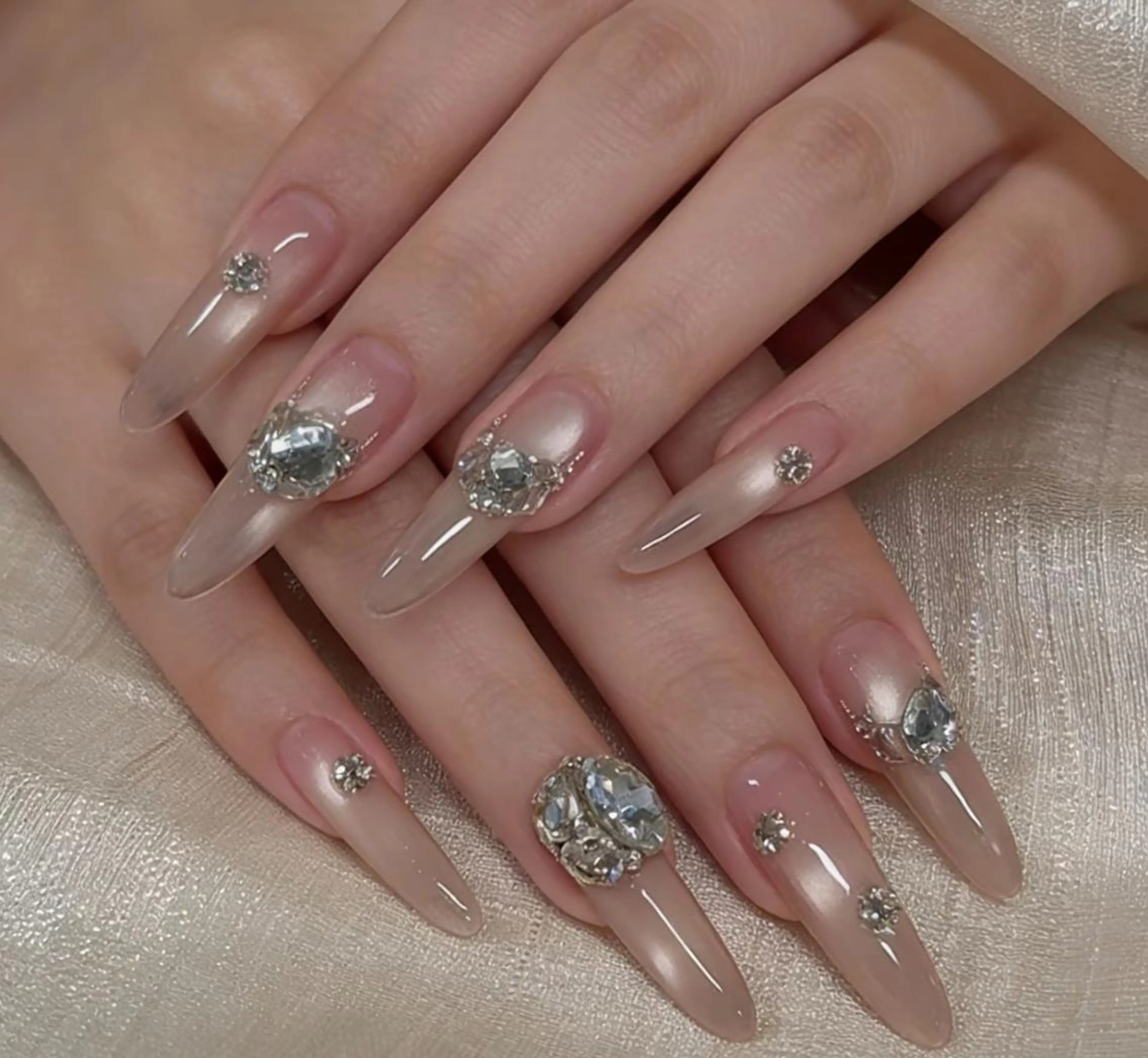 ネイル ハンドネイル 🎀 KiKi_nailのネイルデザイン