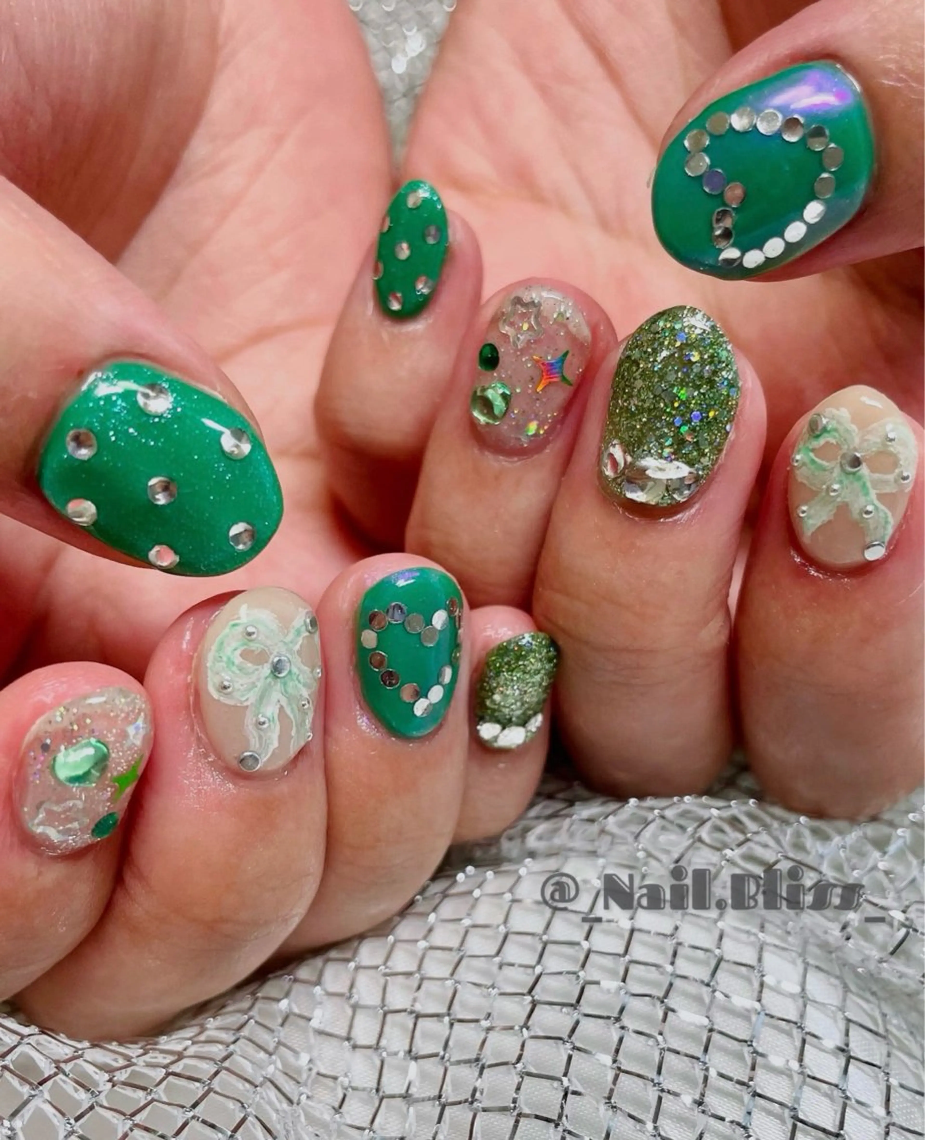 ネイル アートネイル グリーン 持ち込み ハンドネイル NAIL BLISSのネイルデザイン