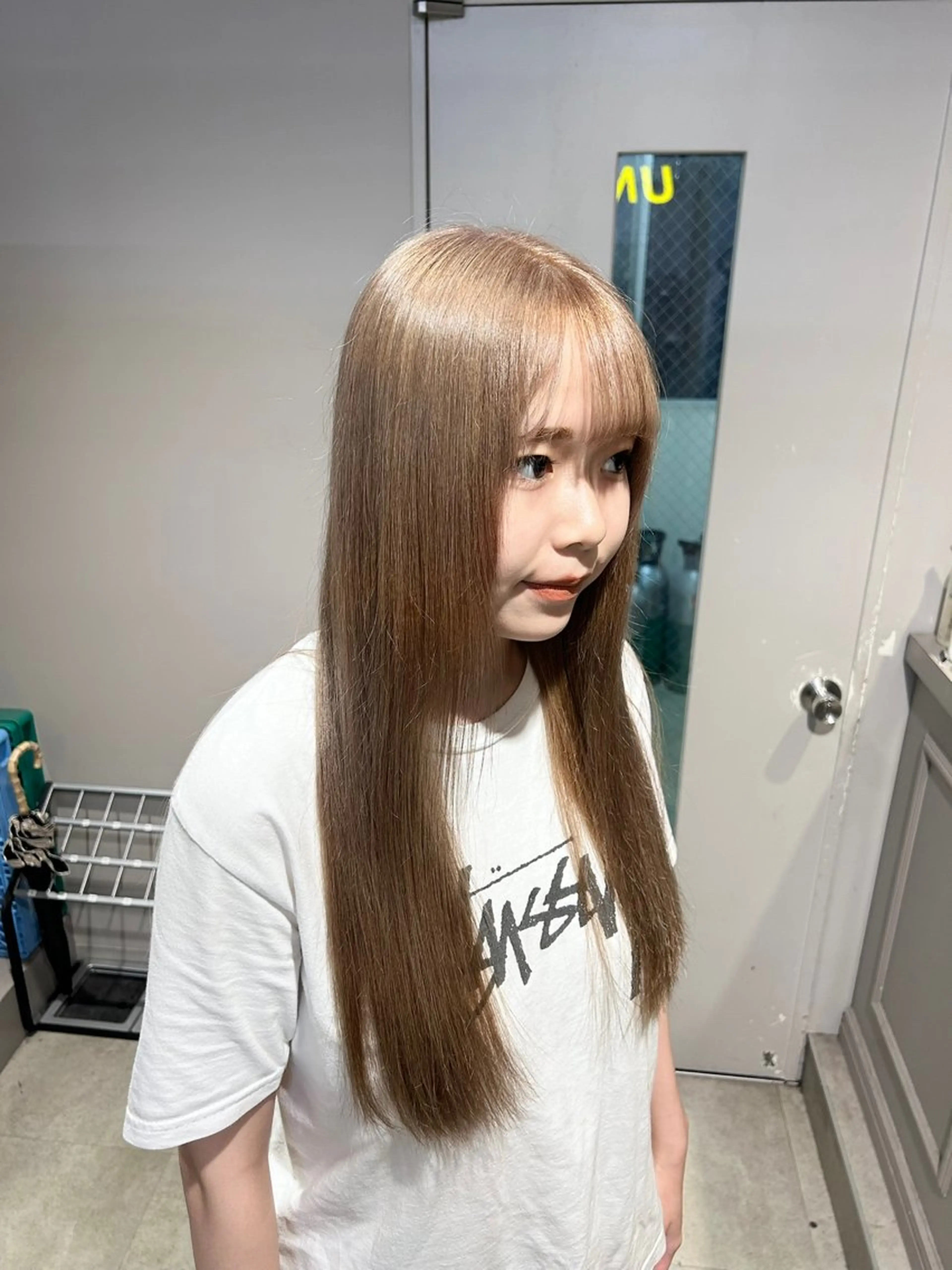 カラー ヘアカラー トリートメント 透明感ベージュ🤎 ナチュラルレイヤーのヘアスタイル