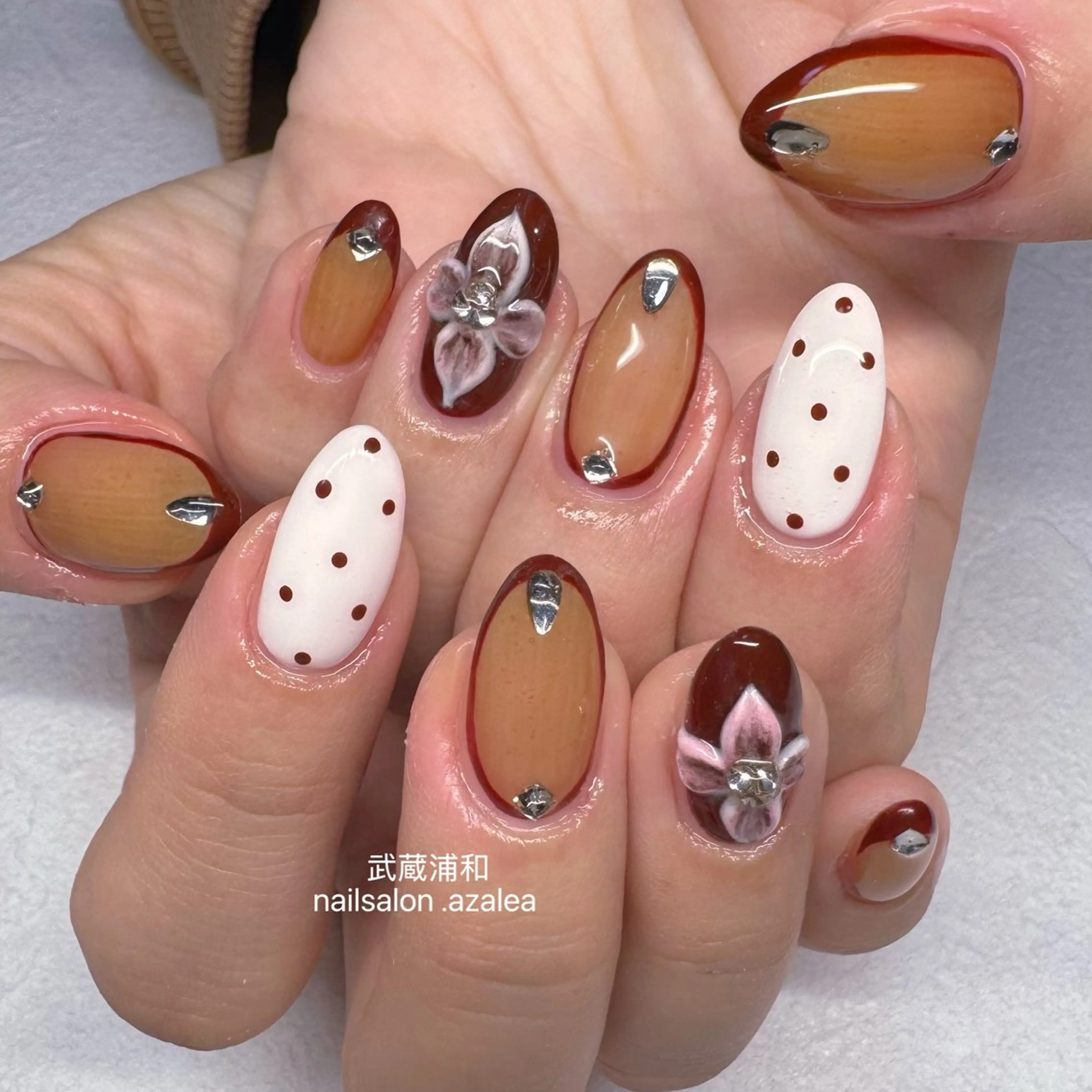 ネイル ハンドネイル R inのネイルデザイン