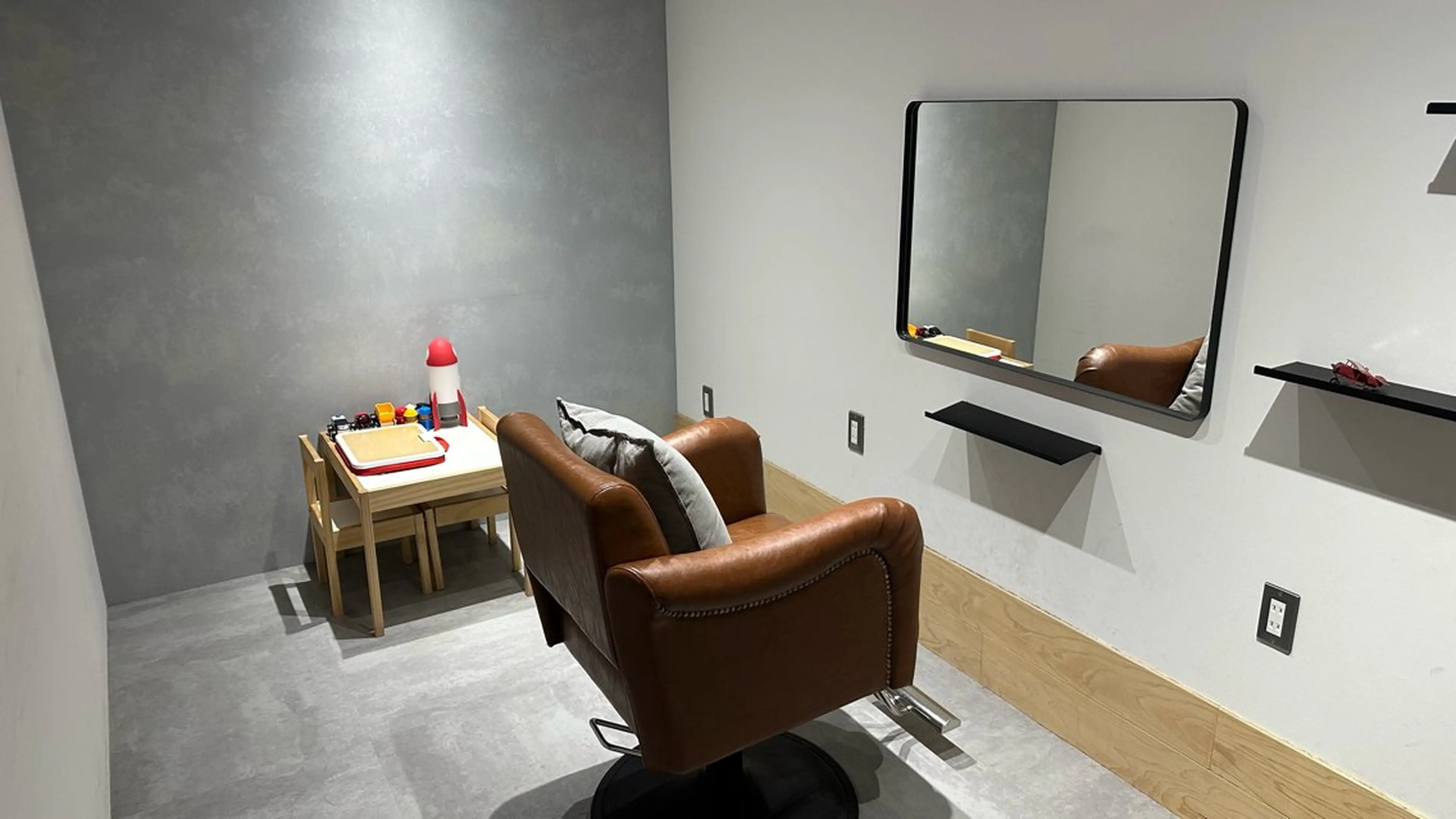 👶お子様連れに人気半個室👦カラーのみの値段ですが＋メニューも可能です！の写真