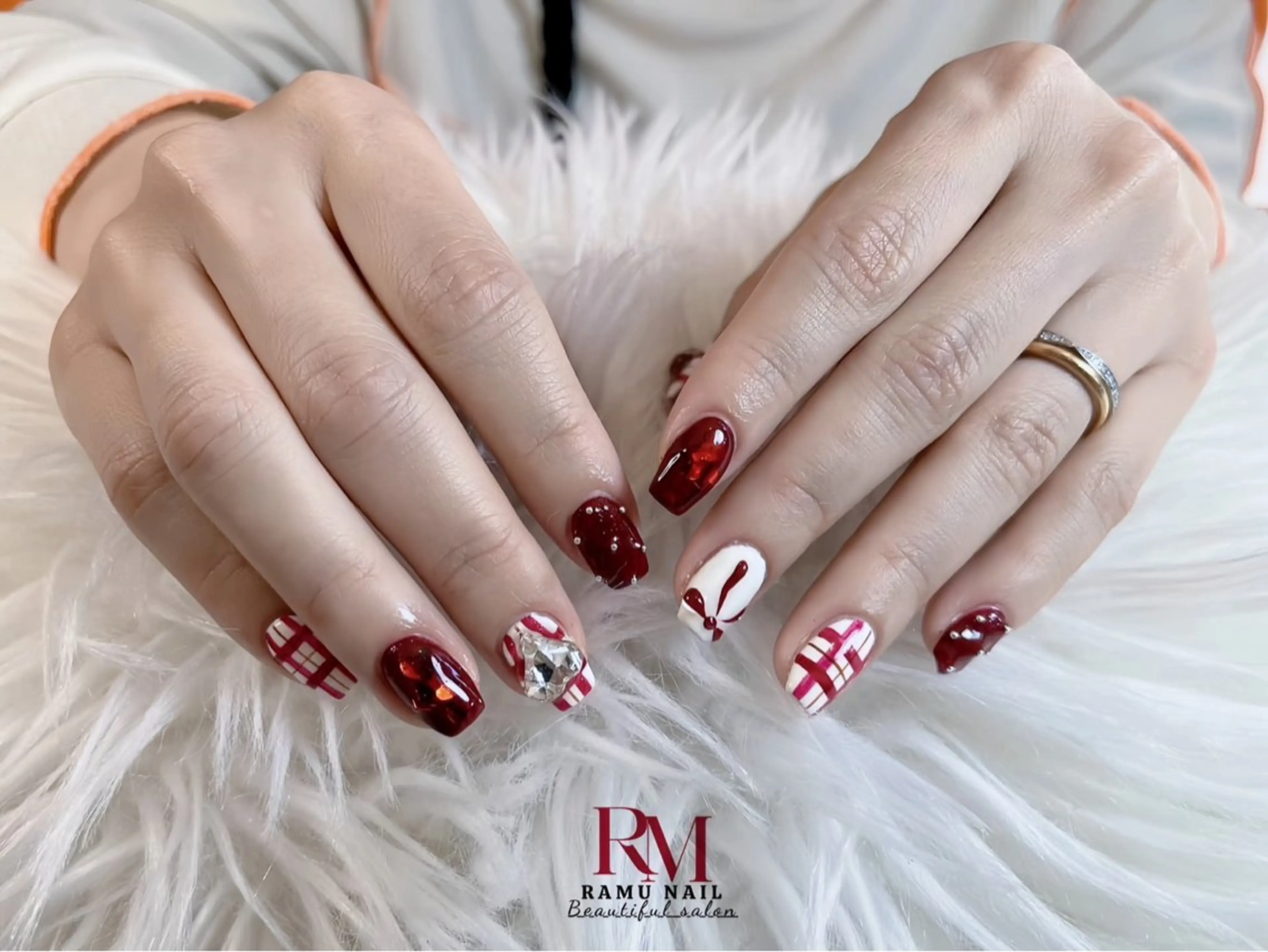 ネイル キラキラネイル マグネットネイル ミラーネイル ピンク 夏ネイル ハンドネイル RAMU Nail 恵比寿店のネイルデザイン