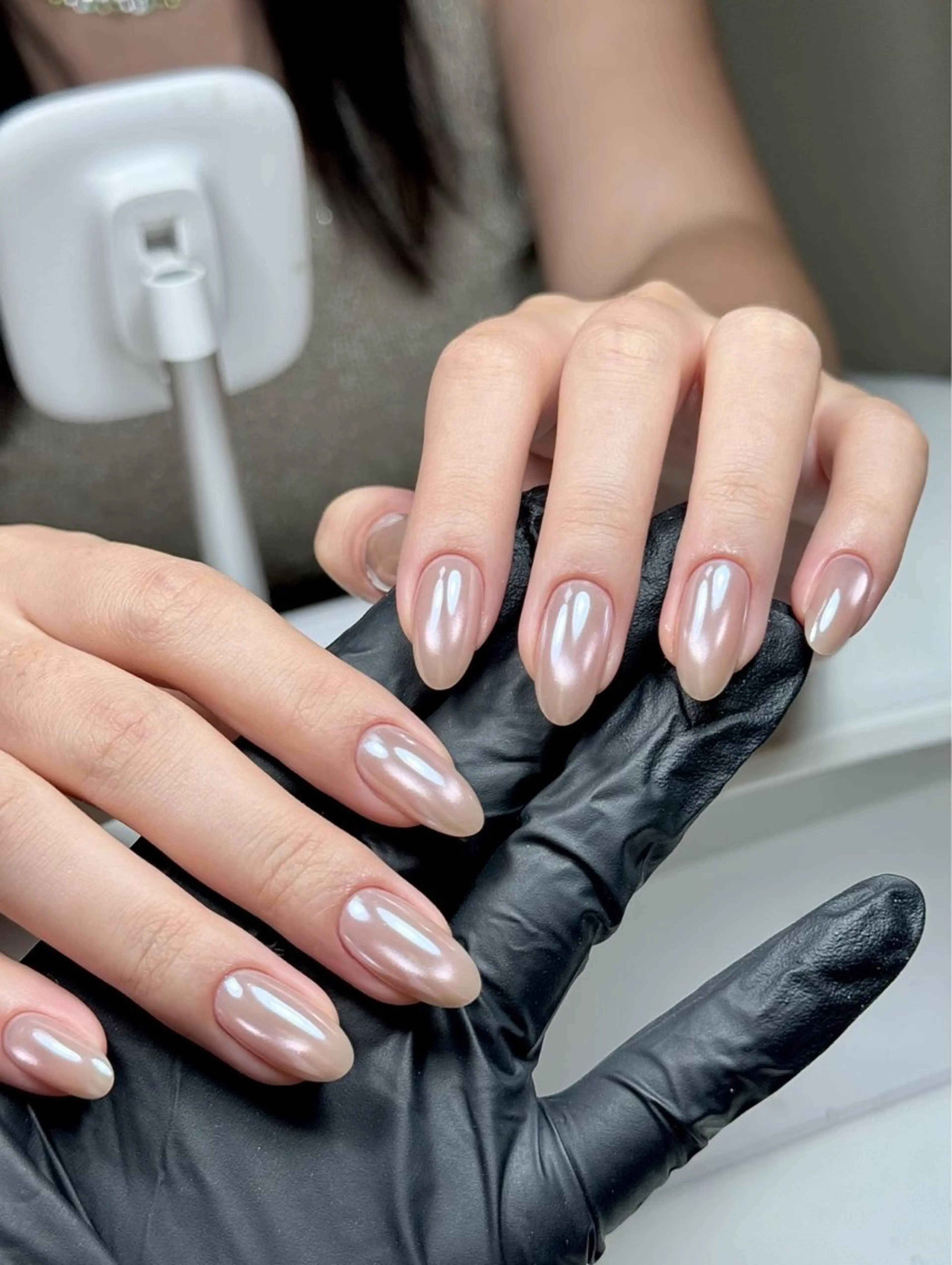 ネイル ミラーネイル Y3 Nail Salon所属・Y3 NailSalonのネイルデザイン